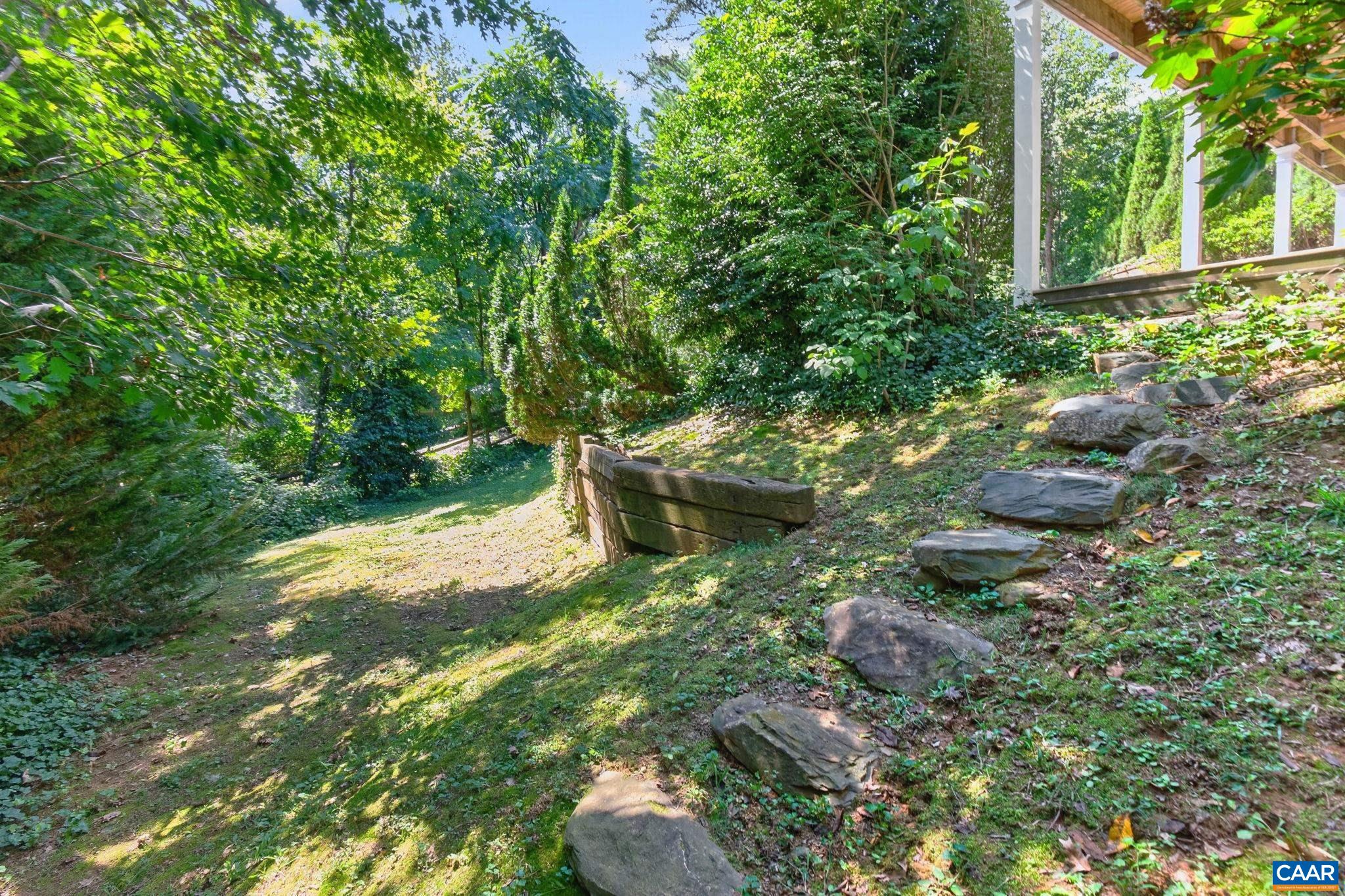 104 BUCKINGHAM RD