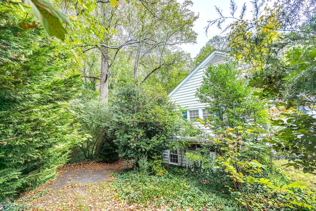 970 E Main Street
