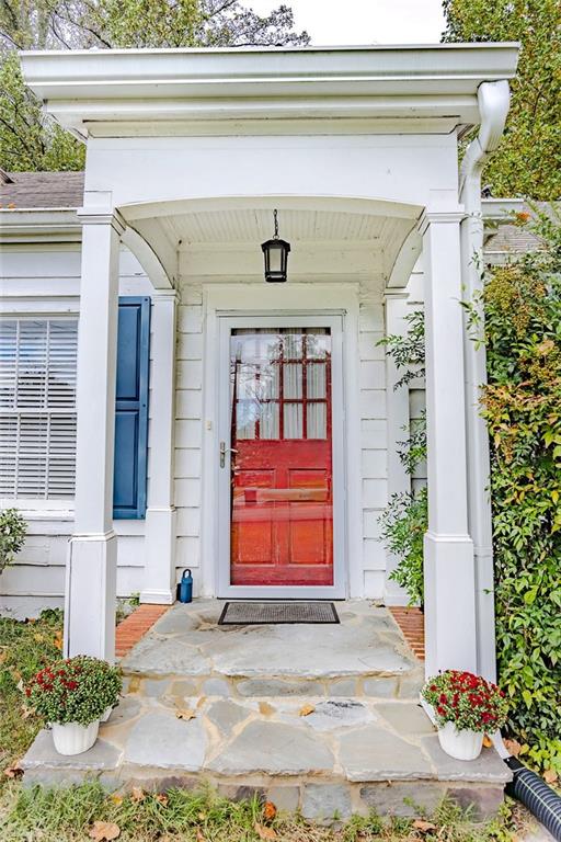 970 E Main Street
