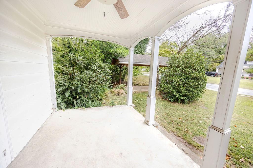 970 E Main Street