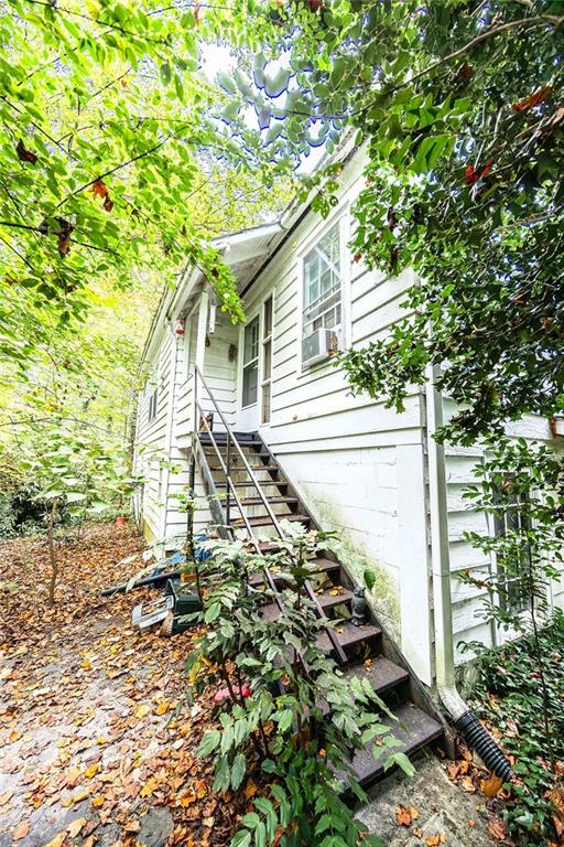 970 E Main Street