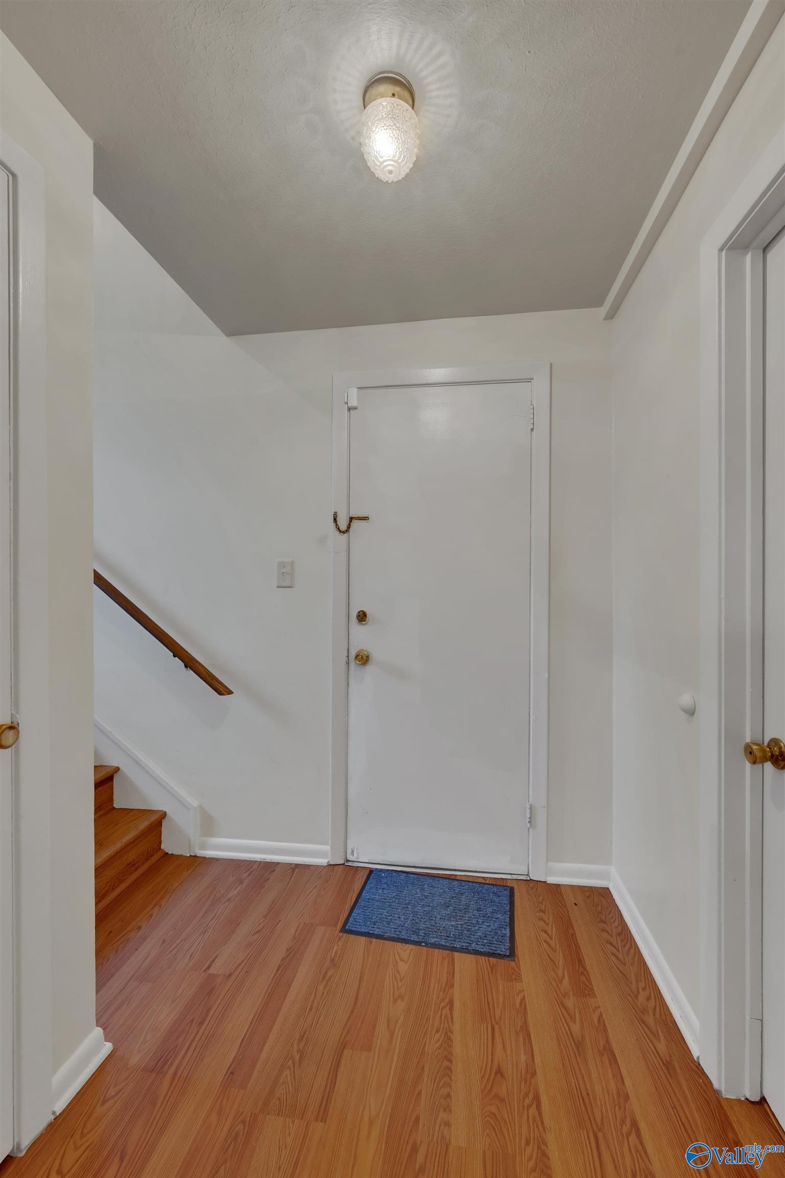 3459 Darlene Circle NW