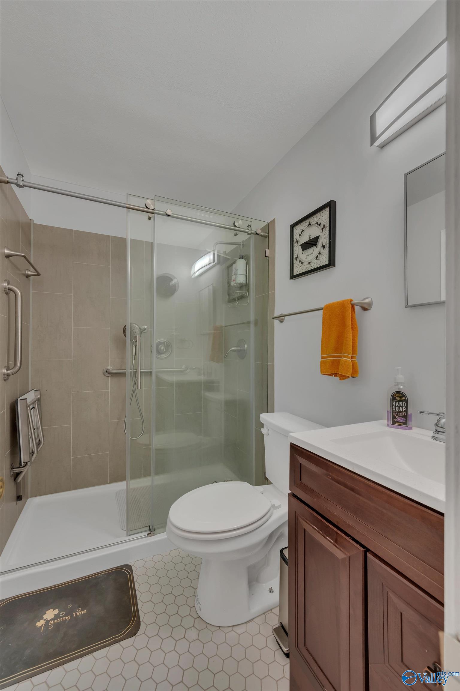 3459 Darlene Circle NW