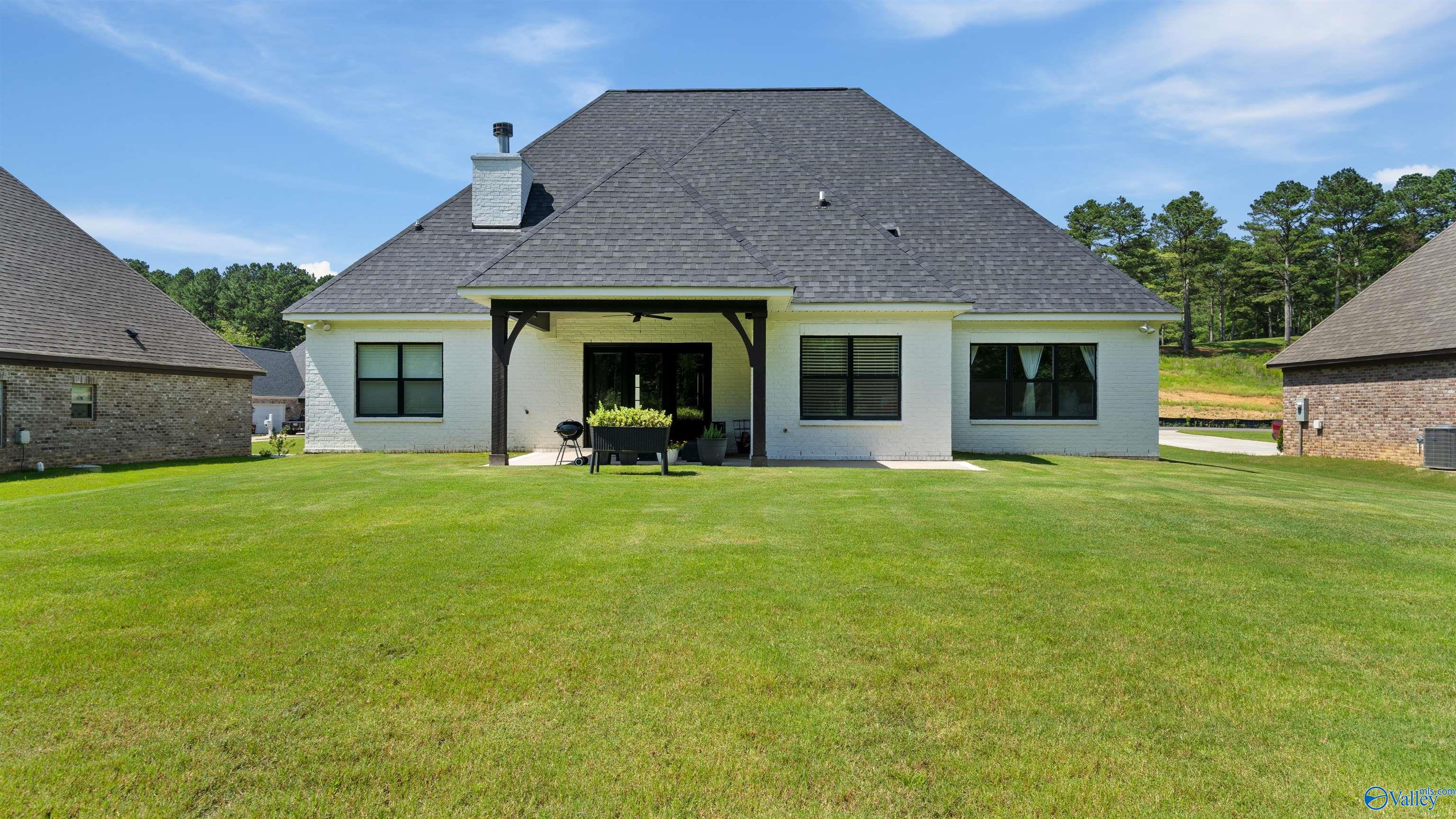 3056 Cherokee Ridge Drive