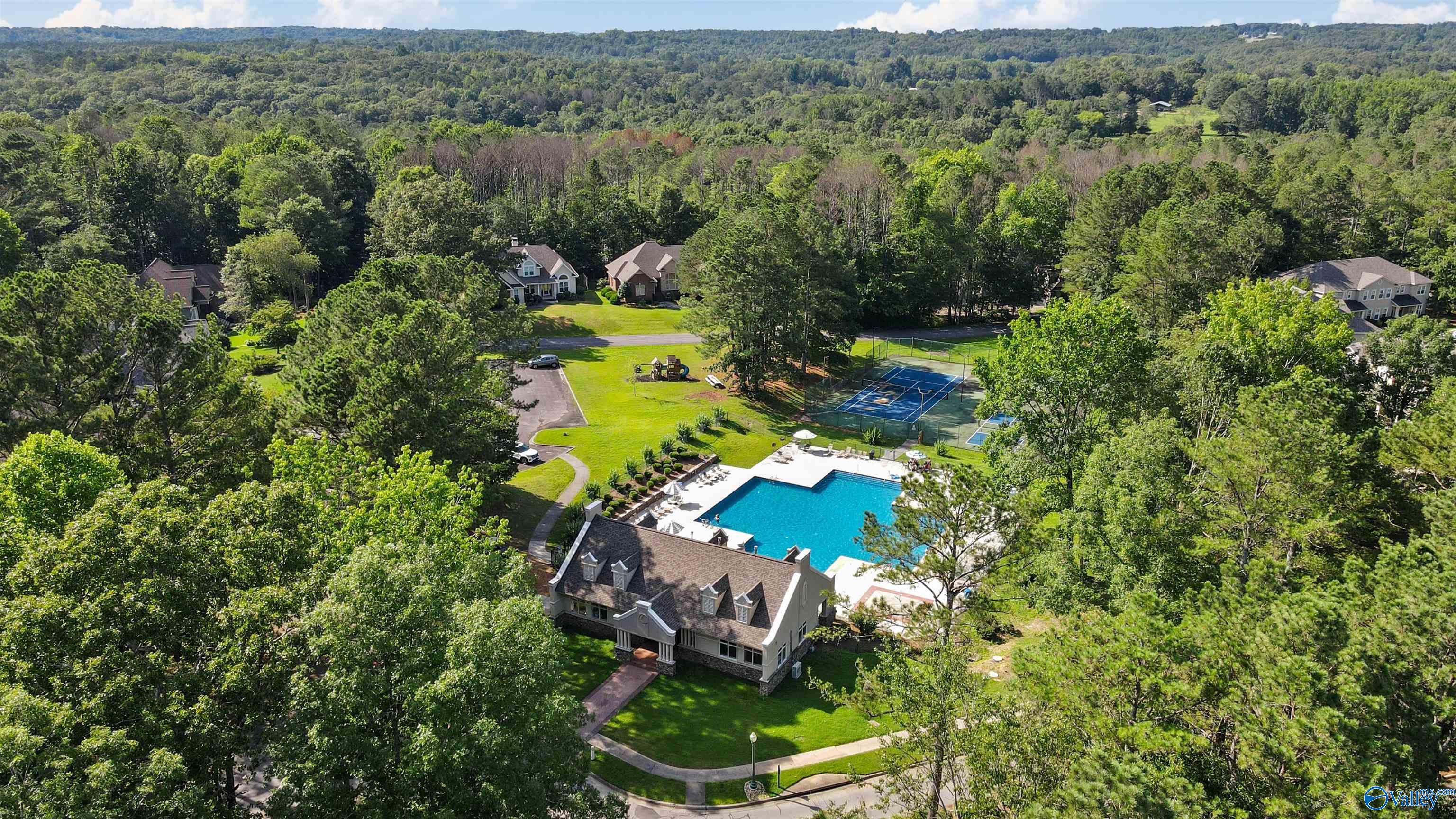 3056 Cherokee Ridge Drive