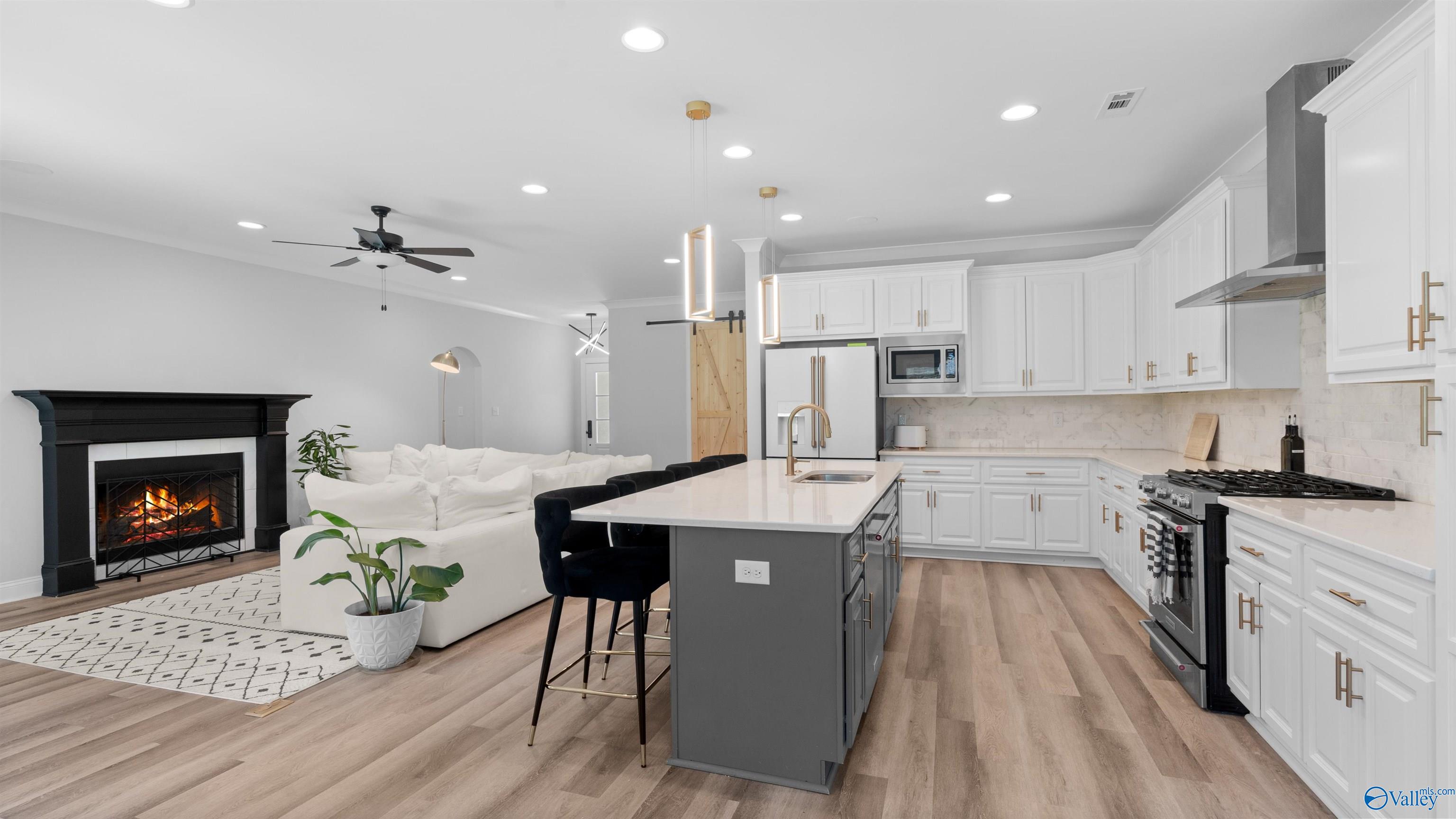 3056 Cherokee Ridge Drive