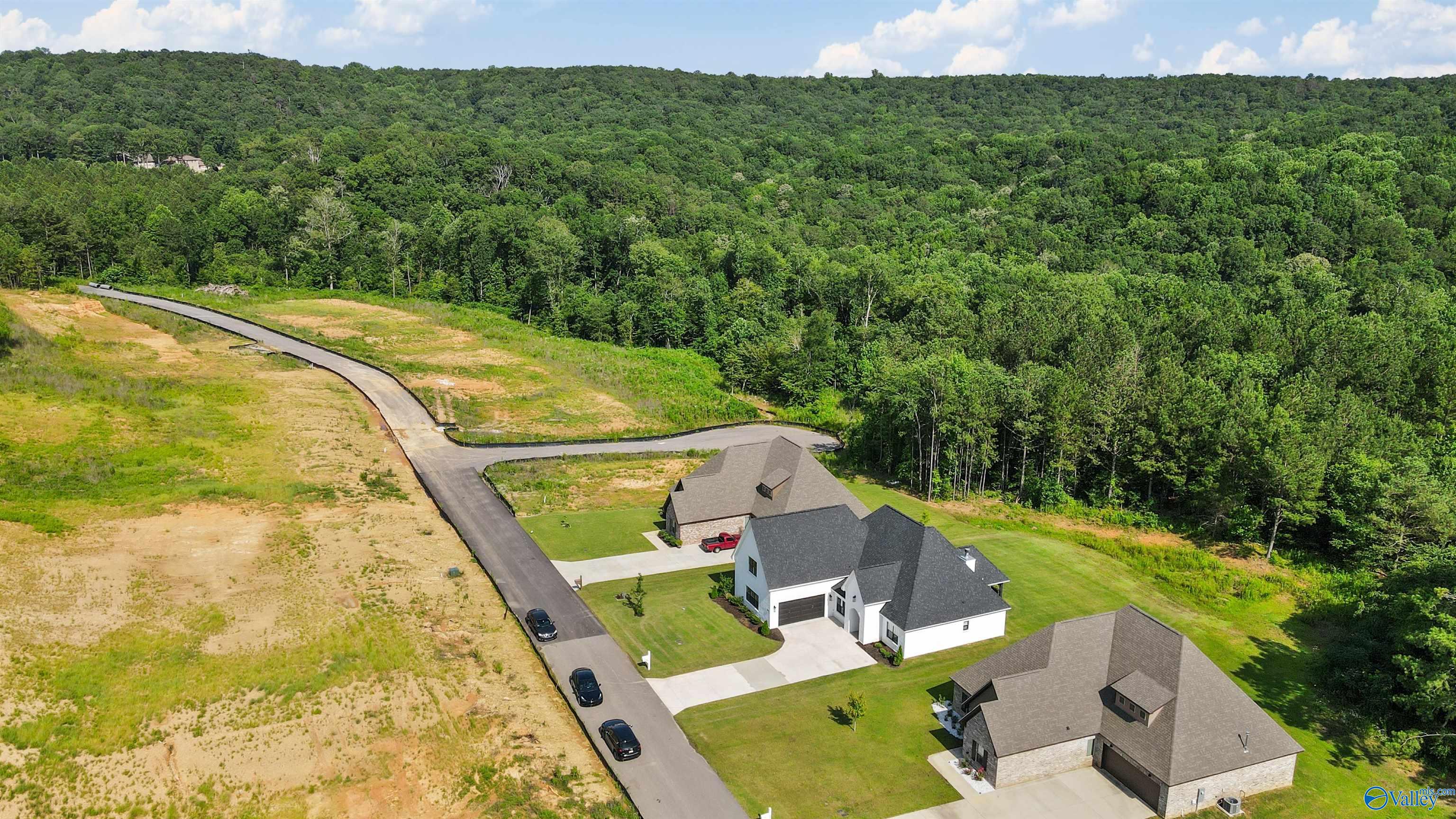 3056 Cherokee Ridge Drive