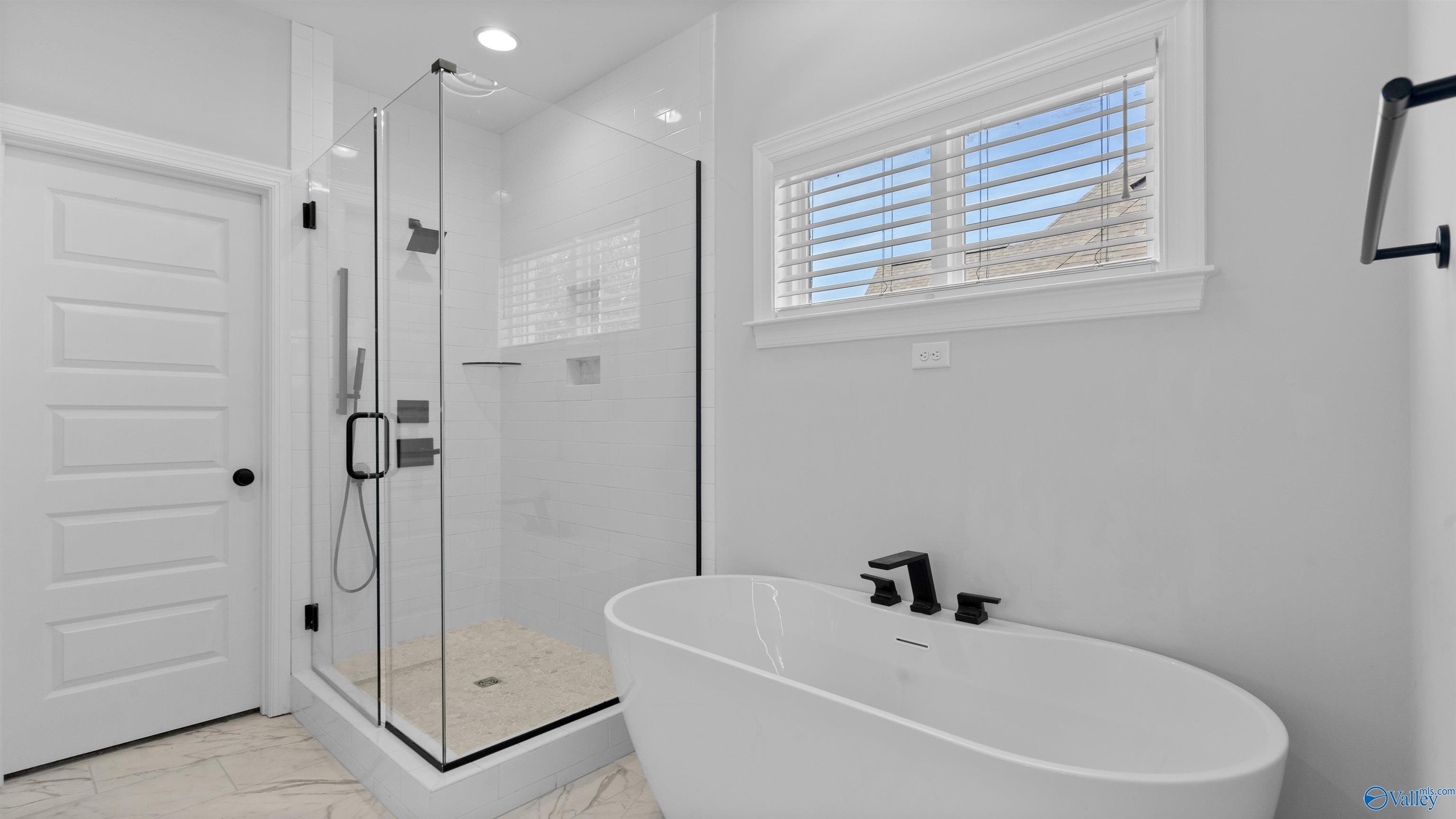 3056 Cherokee Ridge Drive