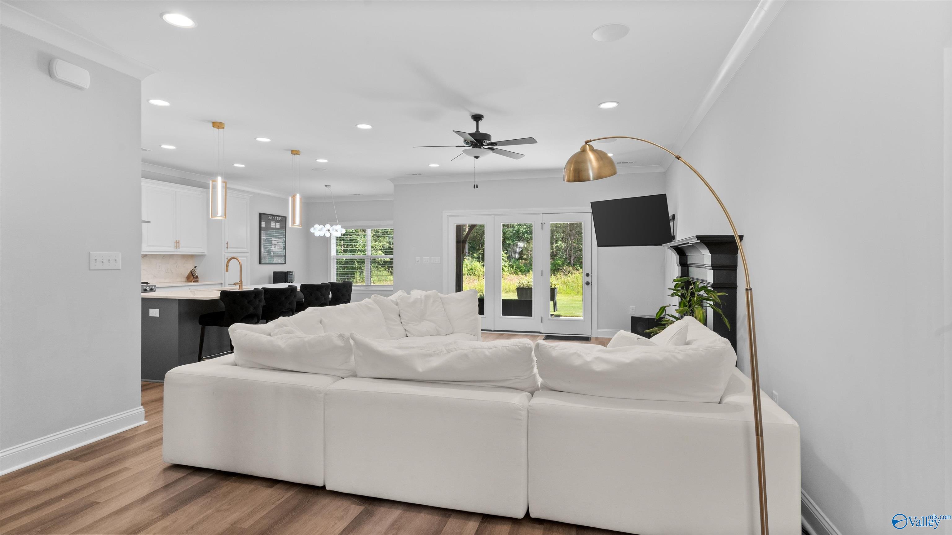 3056 Cherokee Ridge Drive