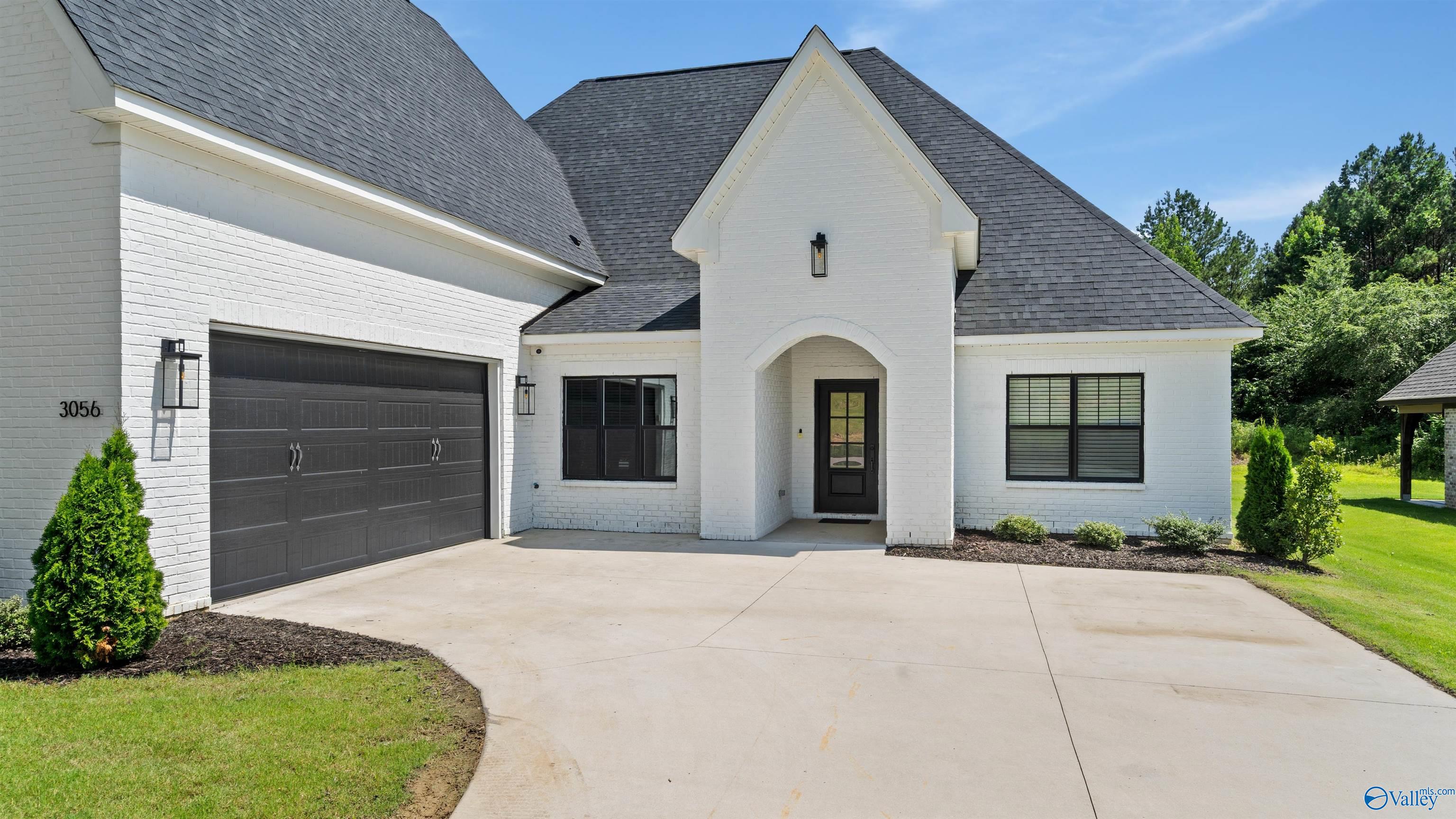 3056 Cherokee Ridge Drive