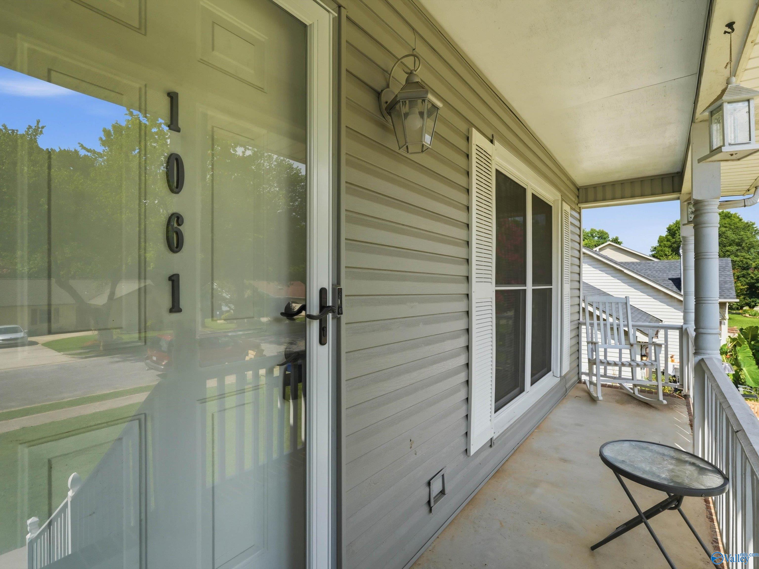 1061 Sandy Springs Road NW