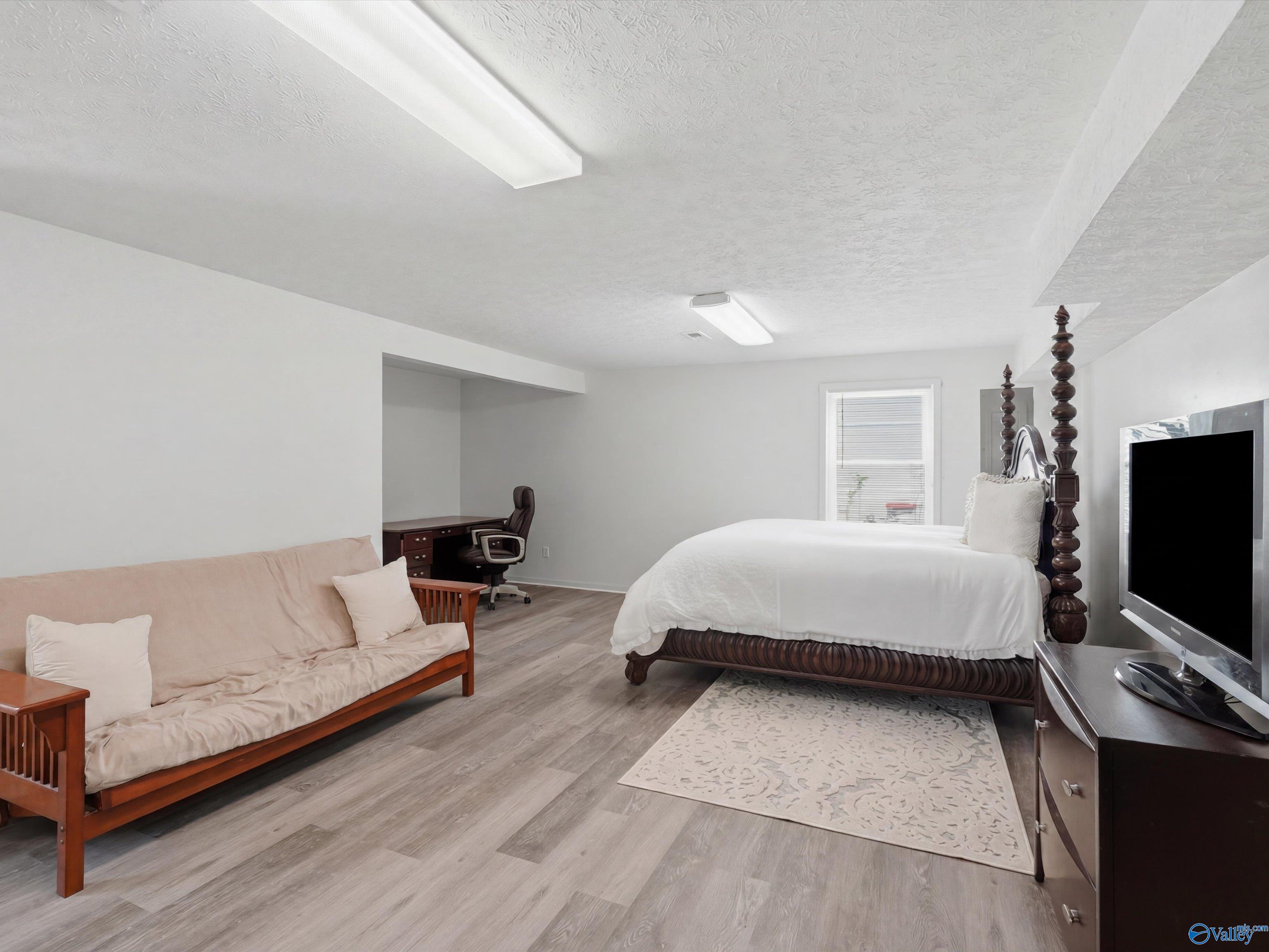 1061 Sandy Springs Road NW