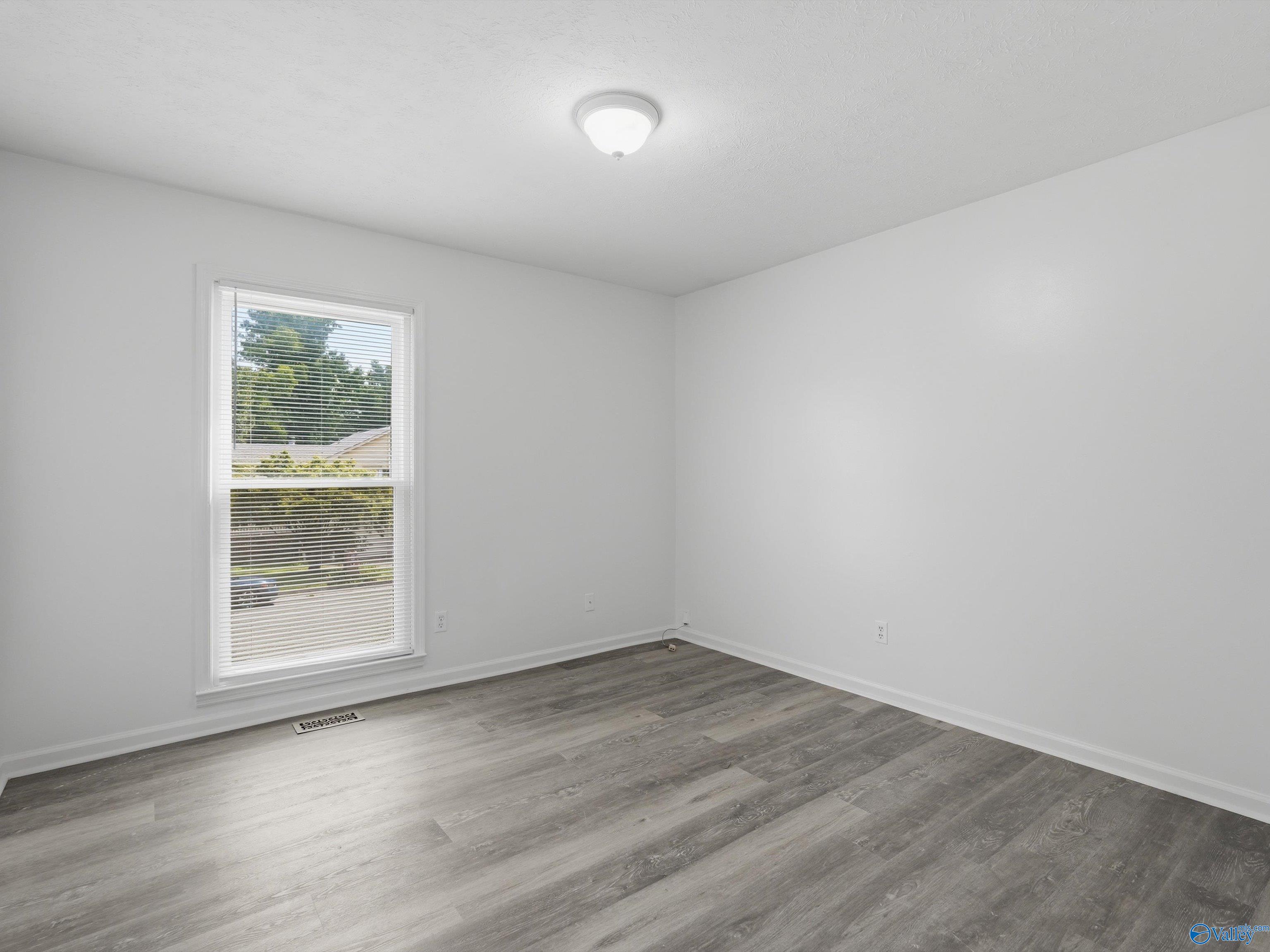 1061 Sandy Springs Road NW