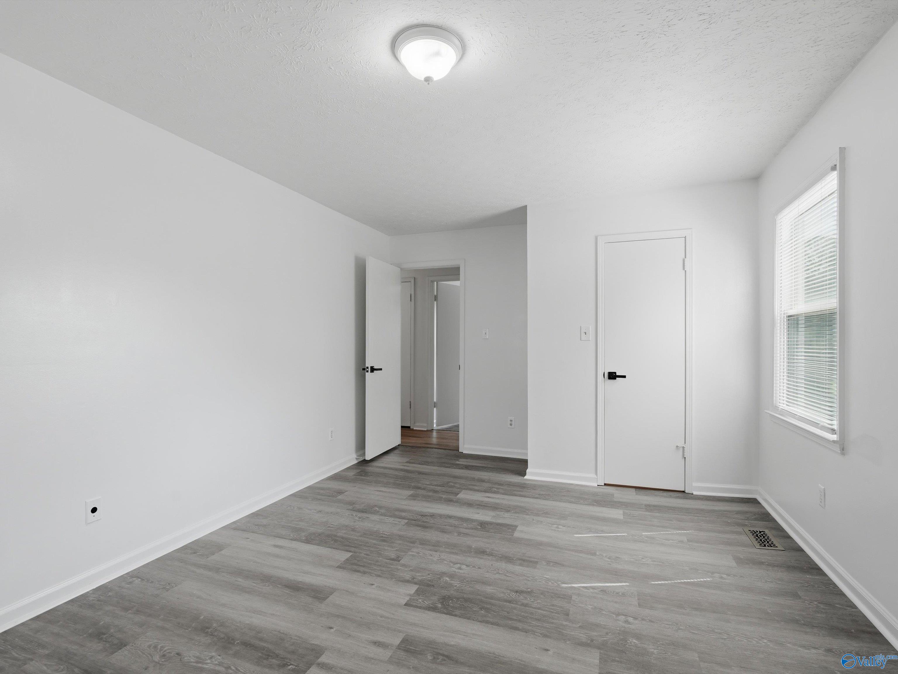 1061 Sandy Springs Road NW