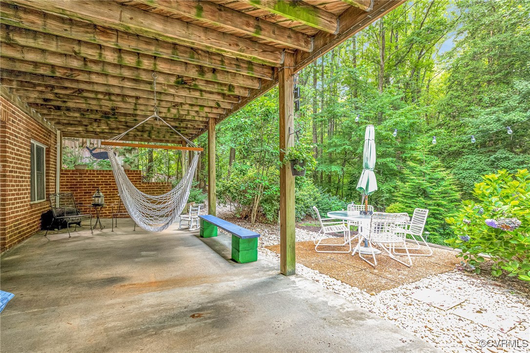 9439 Laurel Grove Rd