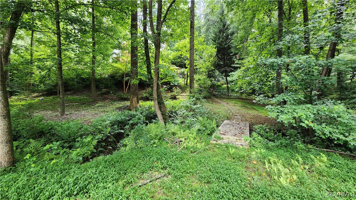 9439 Laurel Grove Rd