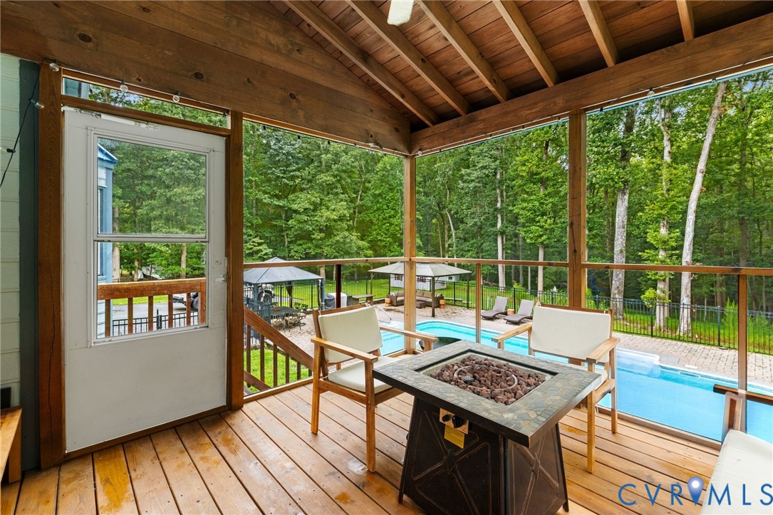 12040 Southern Points Dr