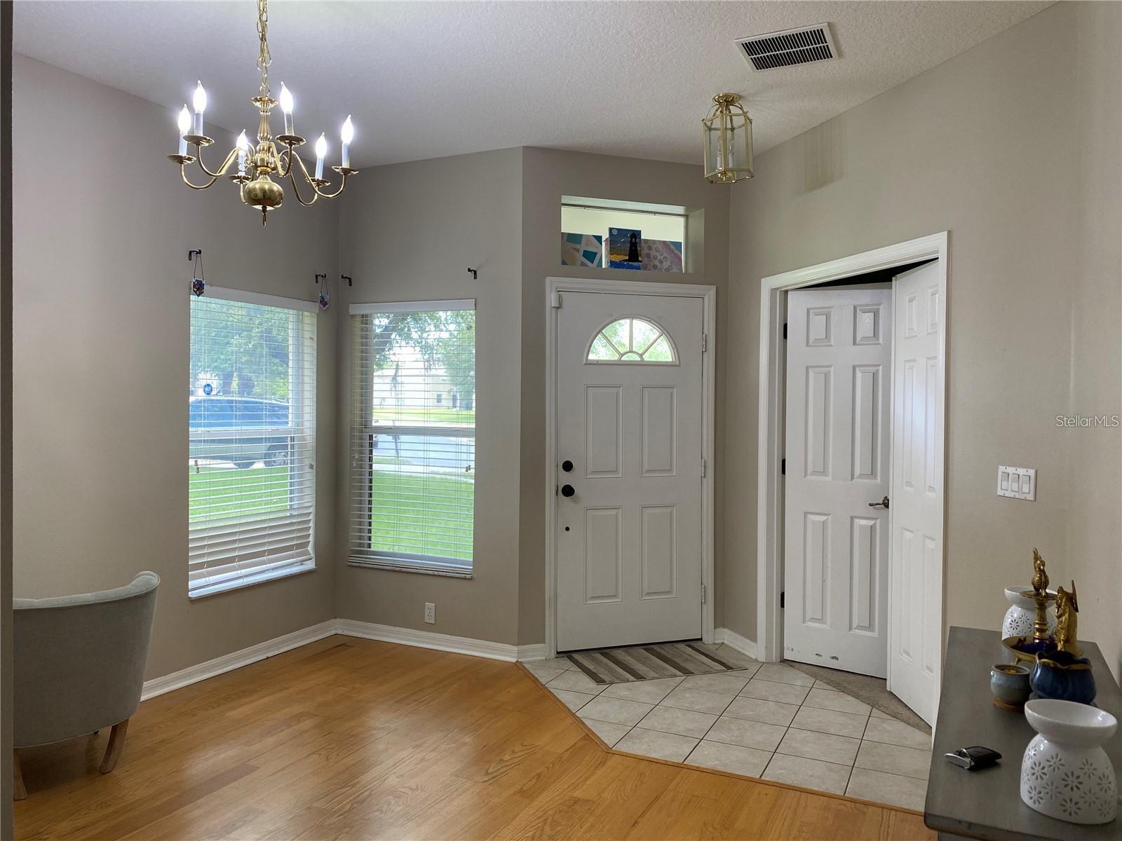 9554 HERON POINTE DR