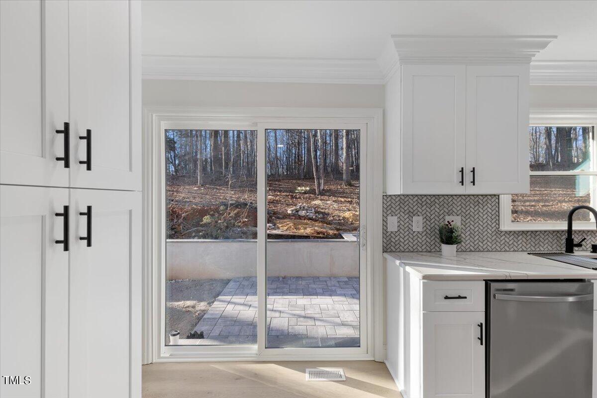 6004 Country Lane Drive