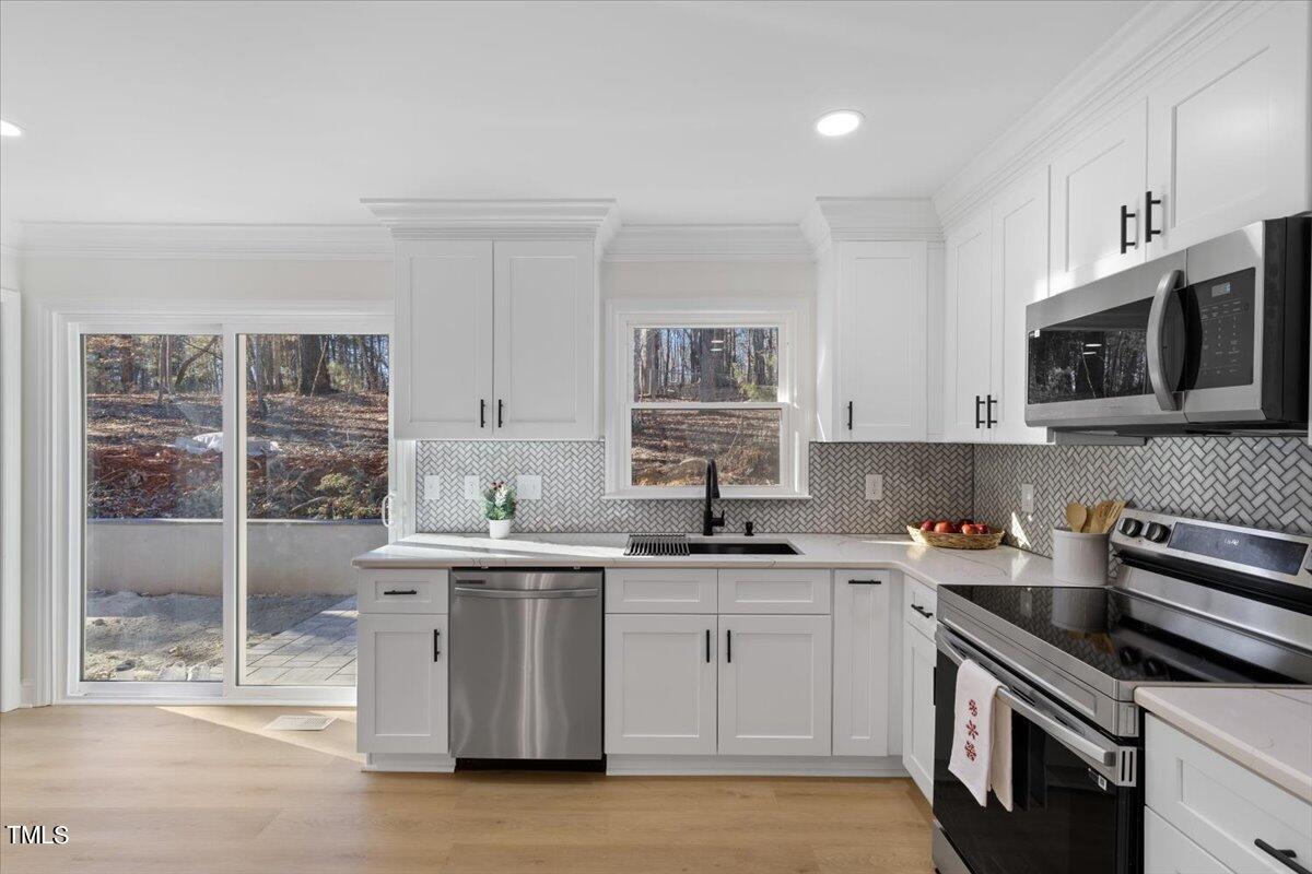 6004 Country Lane Drive