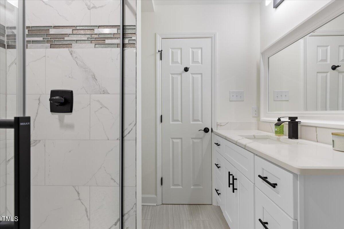 6004 Country Lane Drive