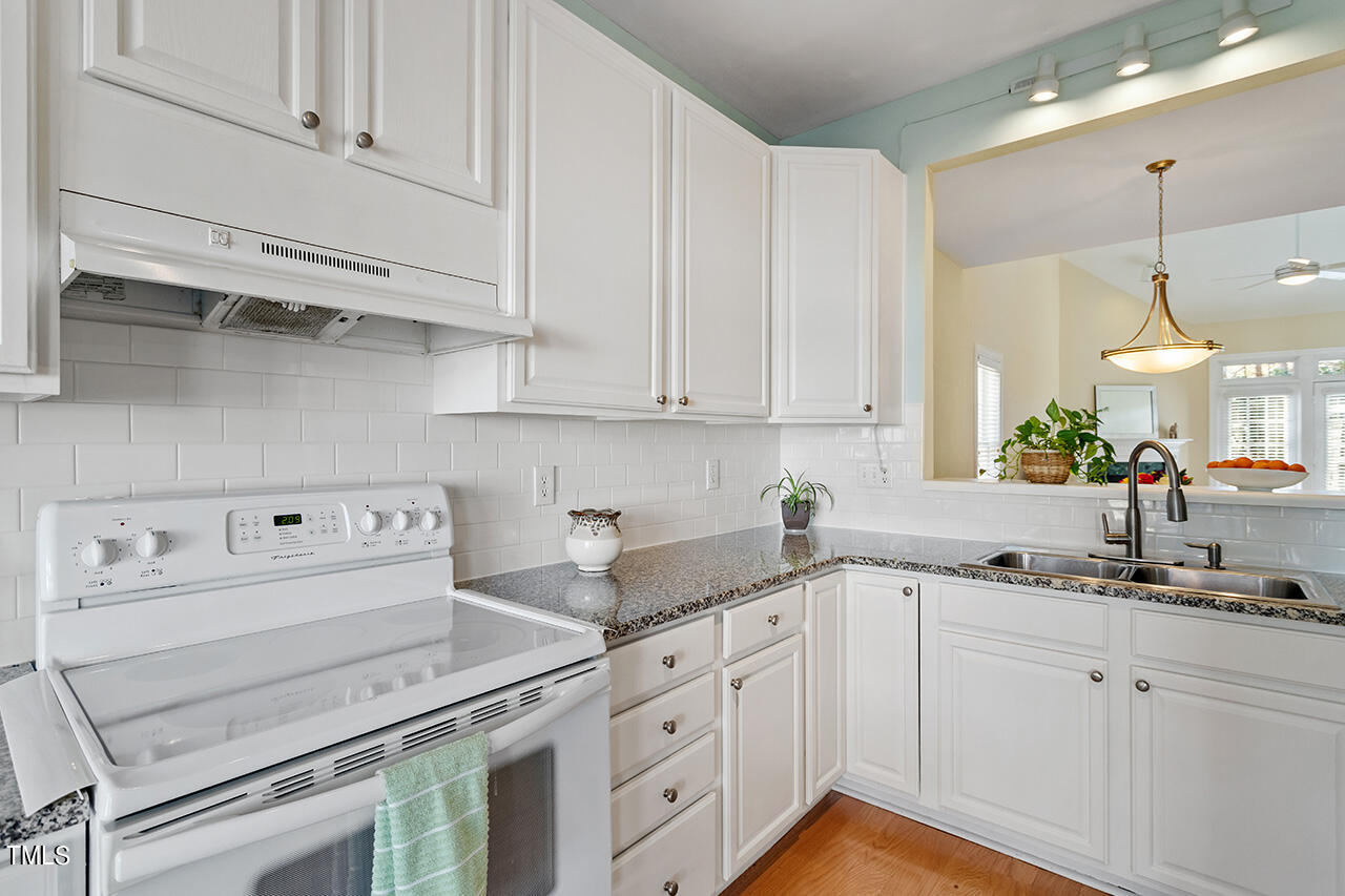 1611 Poets Glade Drive