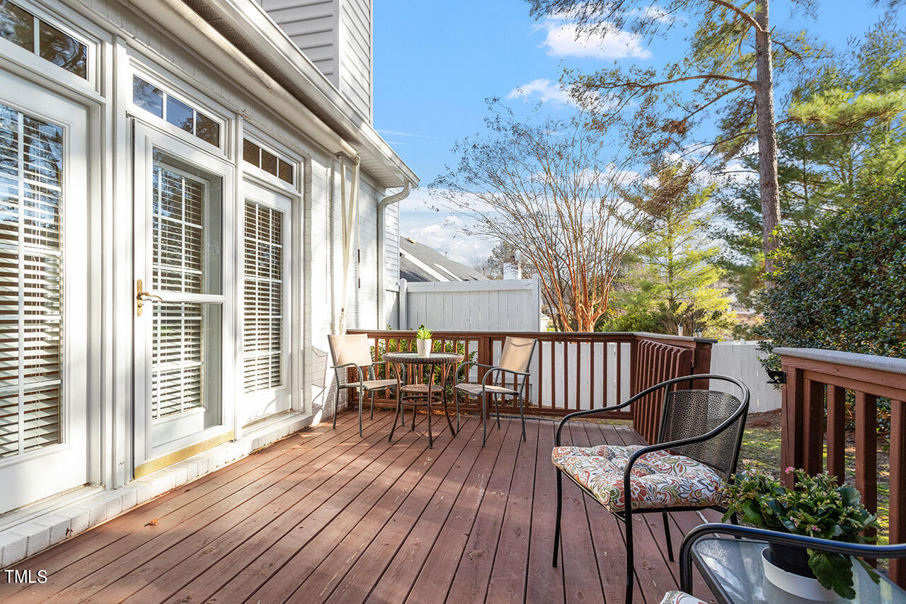 1611 Poets Glade Drive