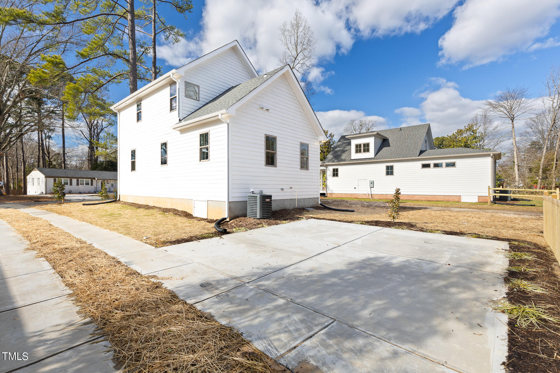 2814 Cascadilla Street