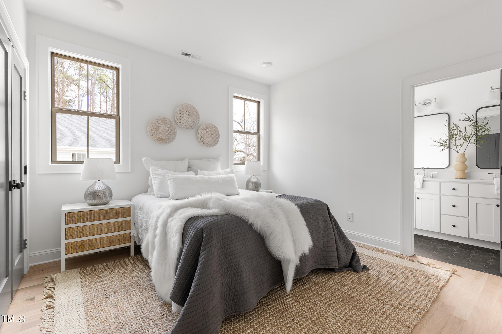 2814 Cascadilla Street