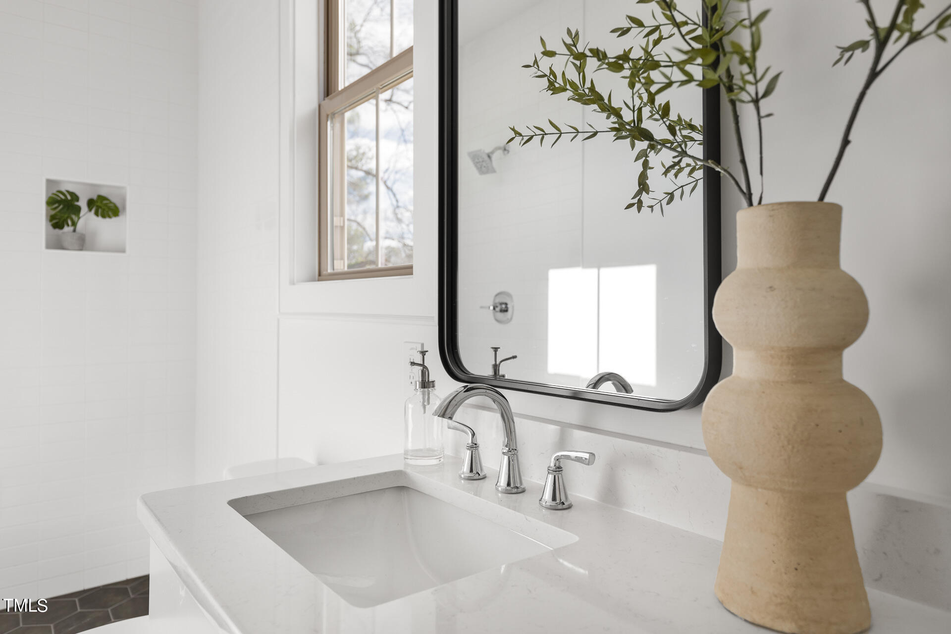 2814 Cascadilla Street