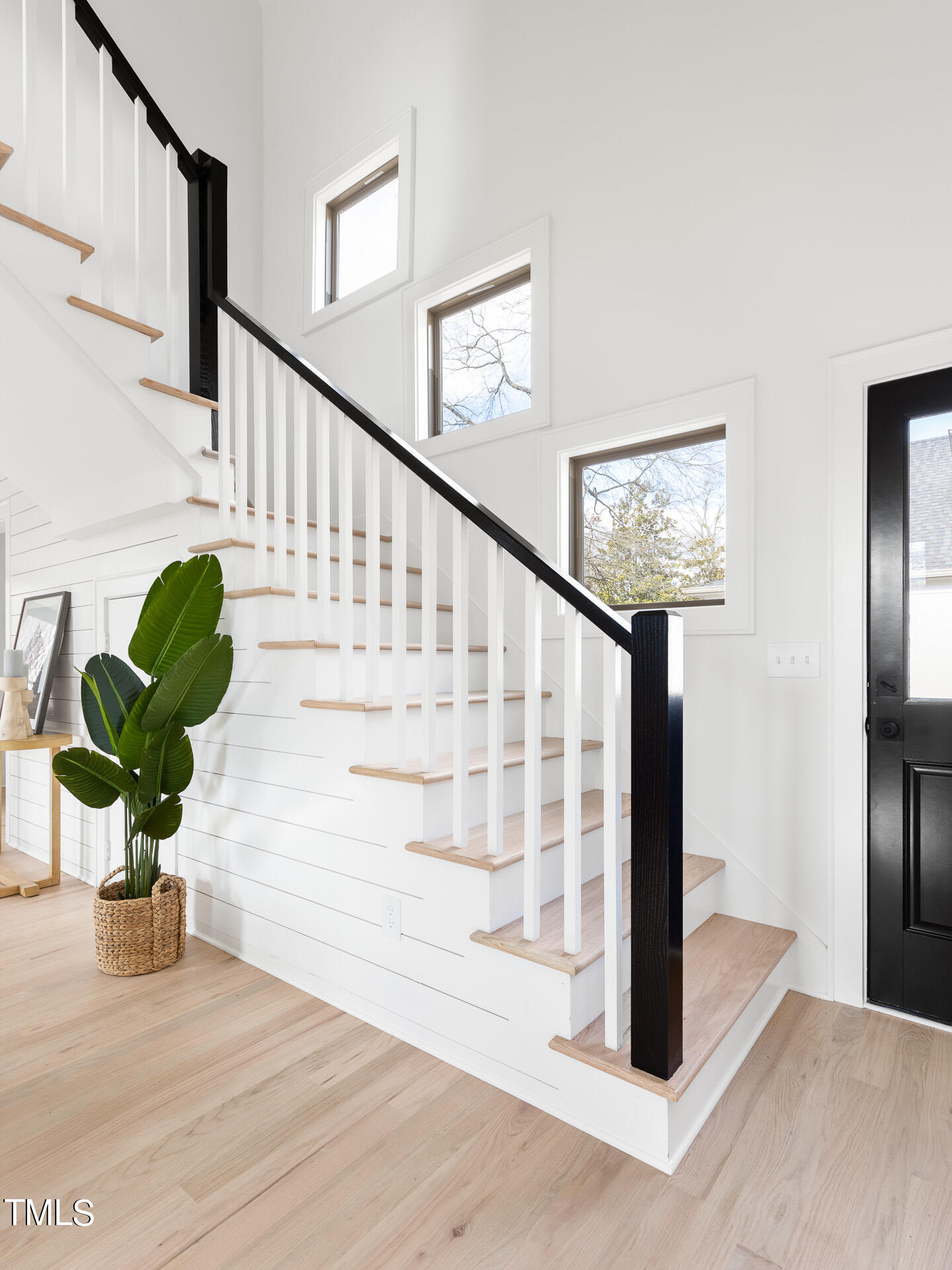 2814 Cascadilla Street