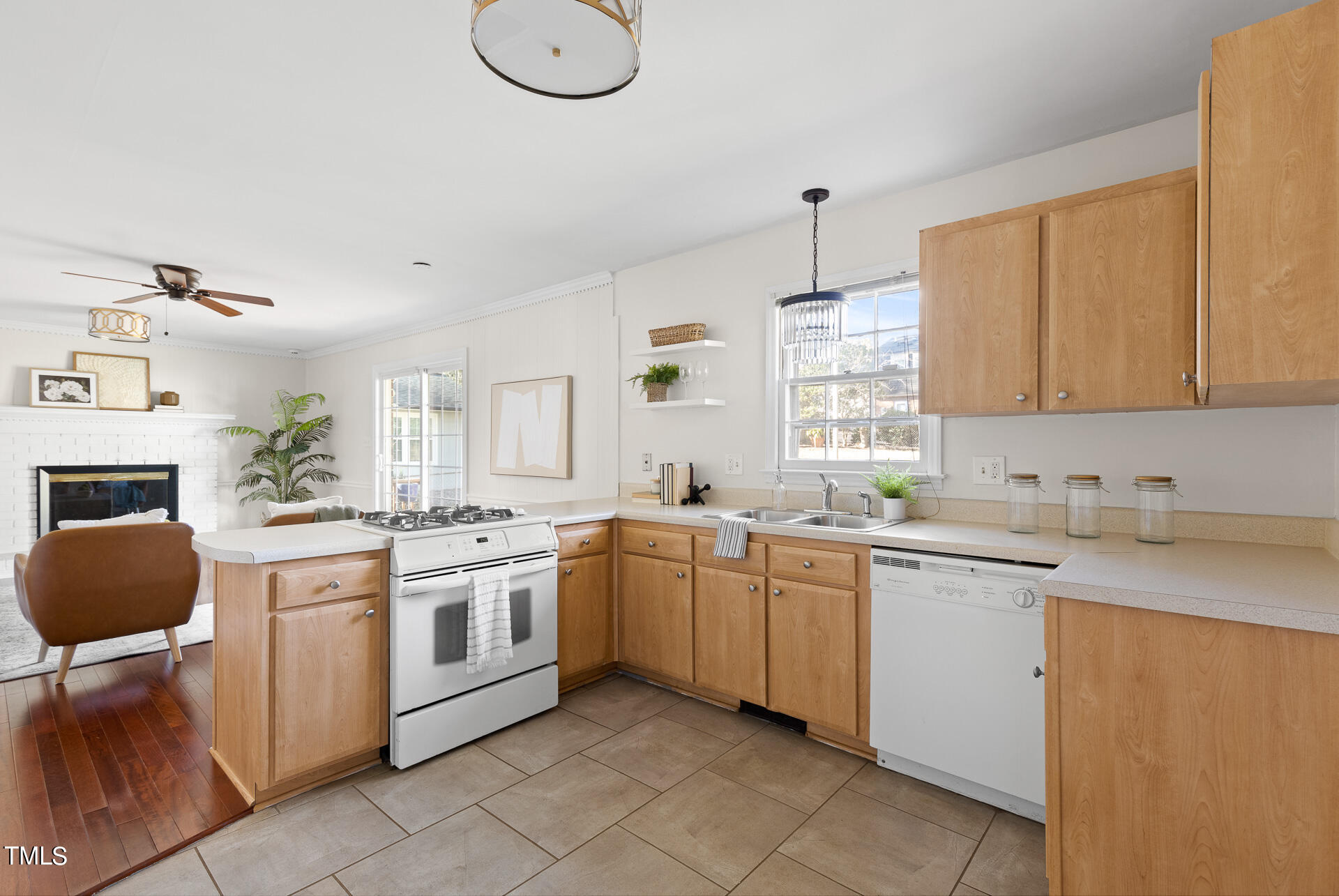 5113 Cedarwood Drive