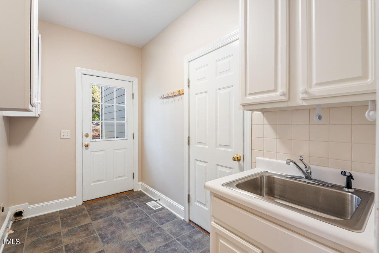101 Misty Pines Place
