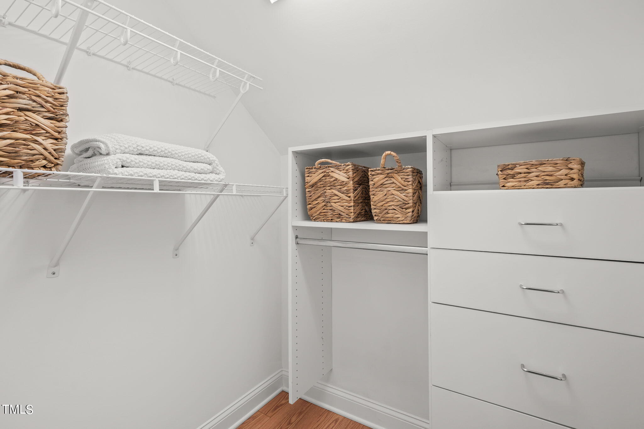 102 Old Larkspur Way