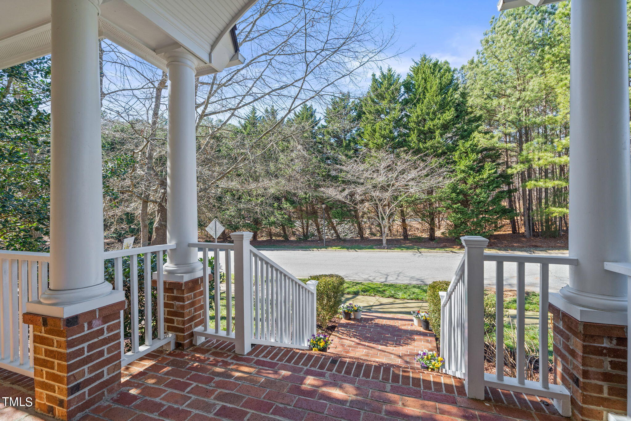 102 Old Larkspur Way