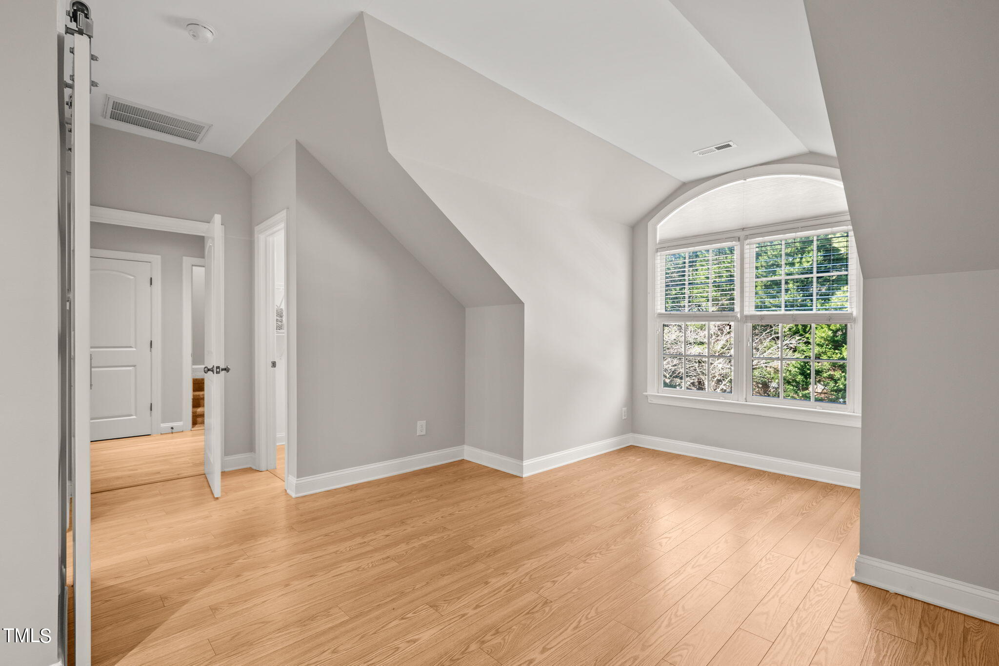 102 Old Larkspur Way