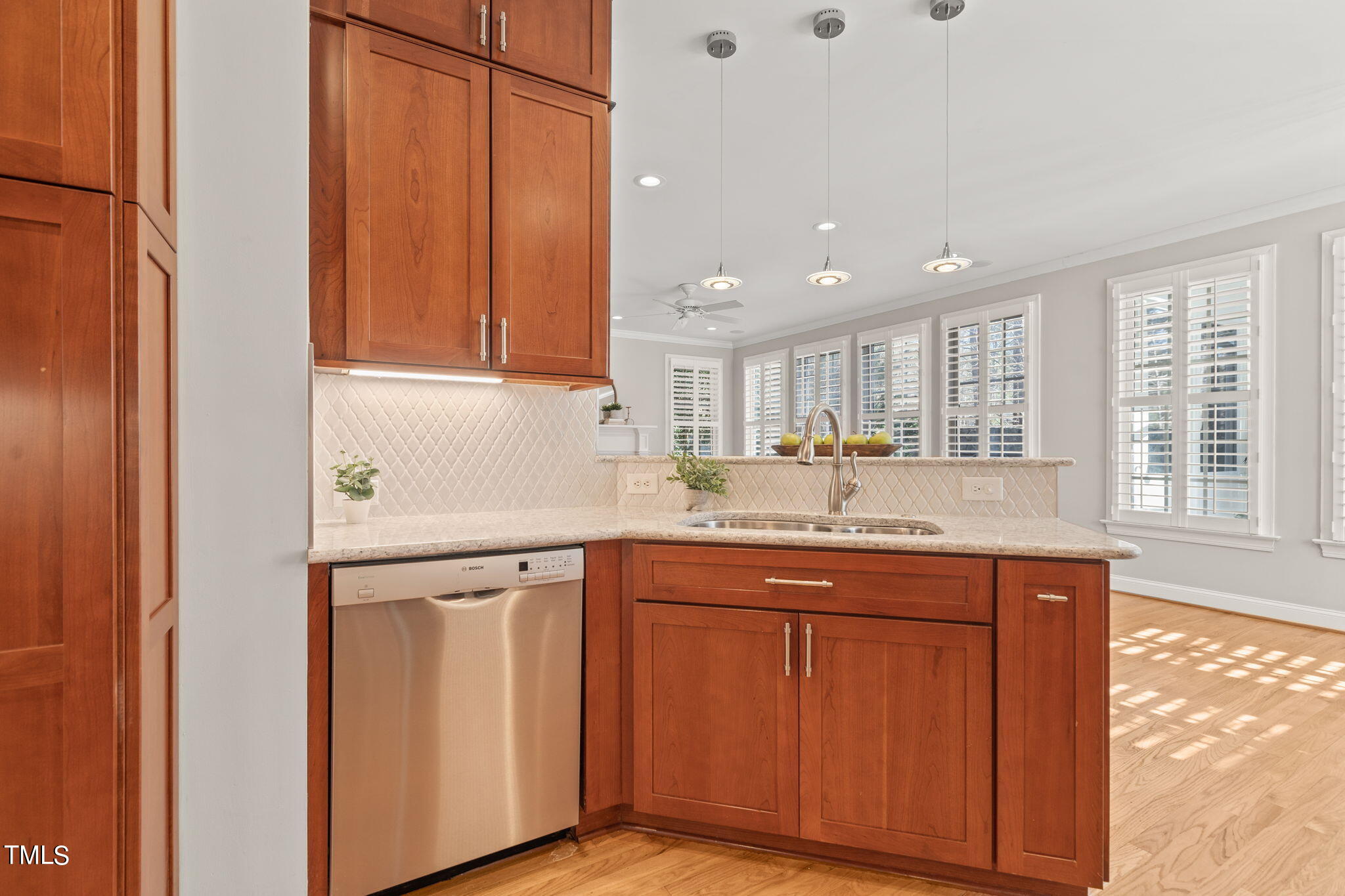 102 Old Larkspur Way