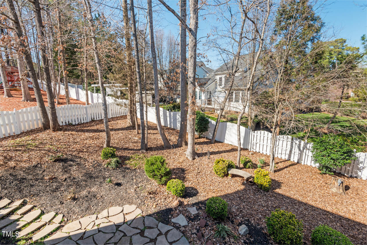 9104 Fawn Hill Court