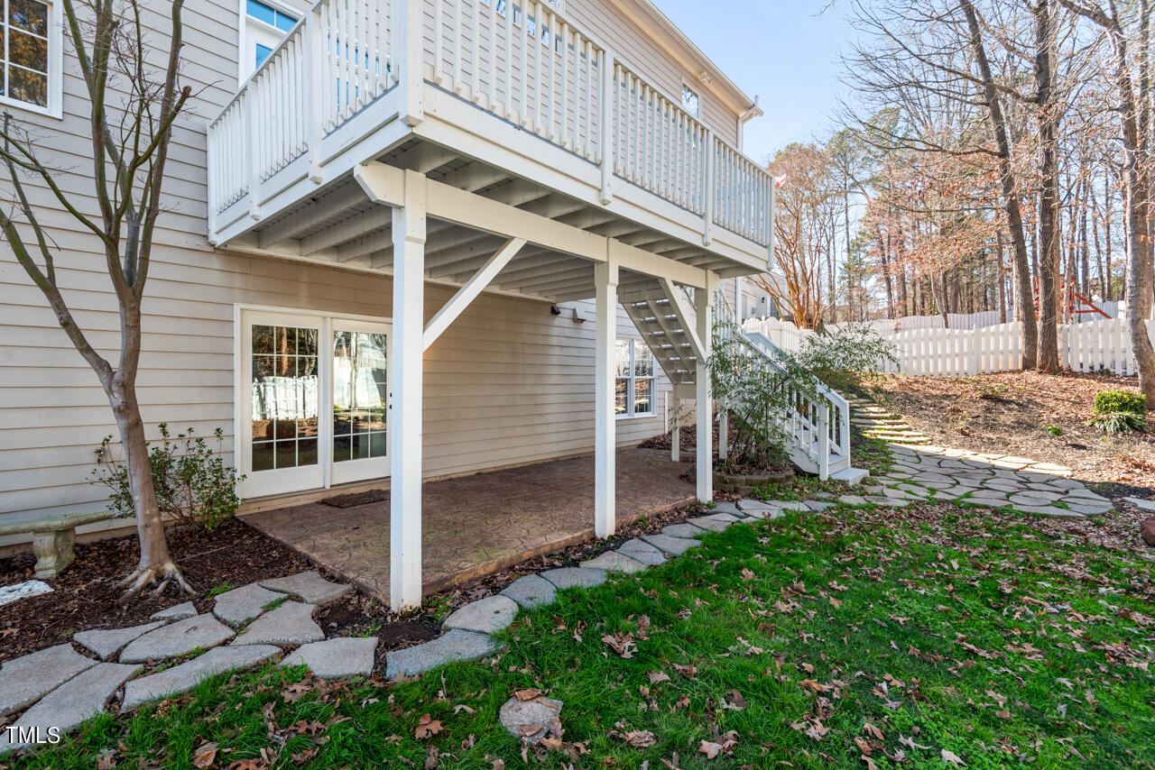 9104 Fawn Hill Court