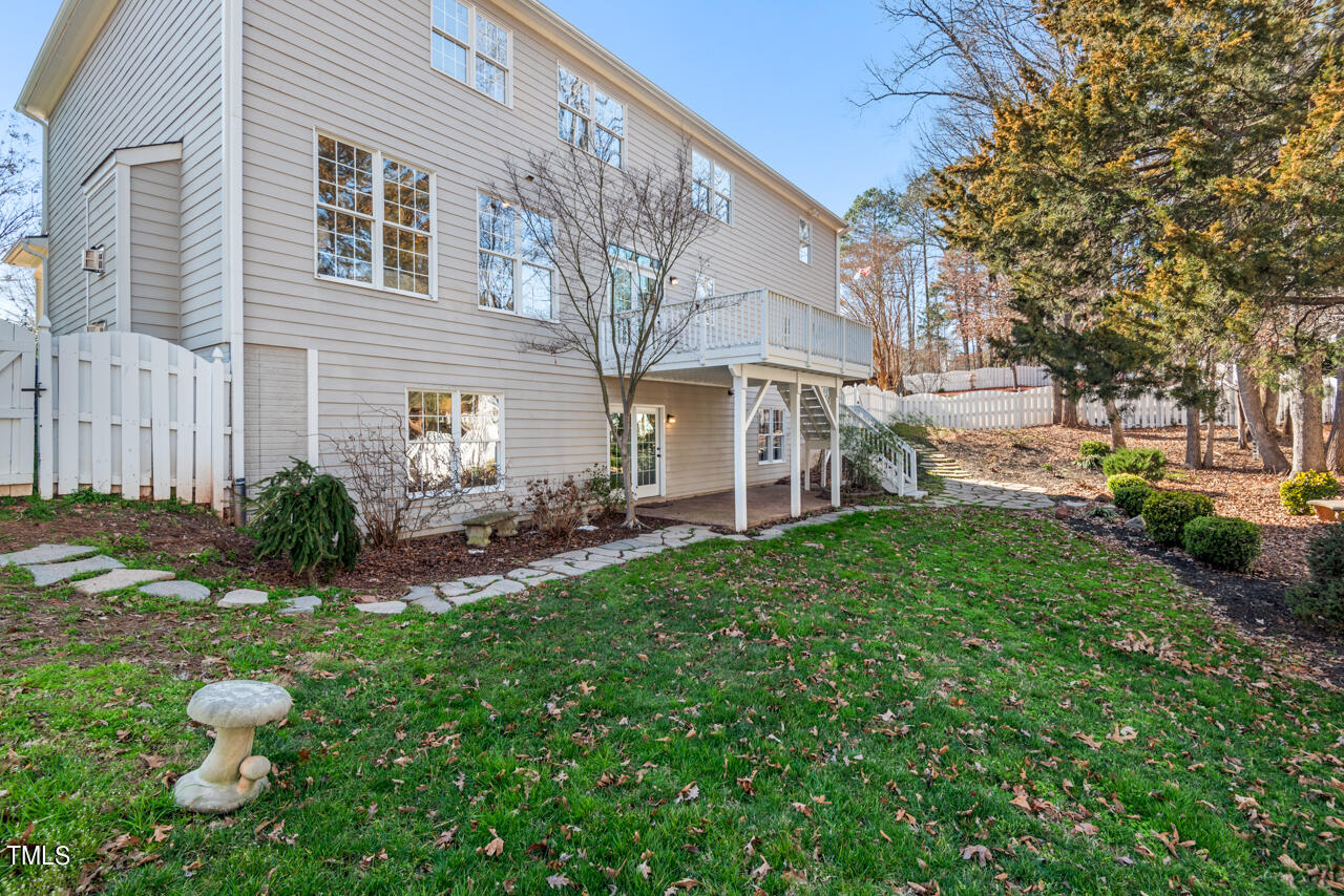 9104 Fawn Hill Court