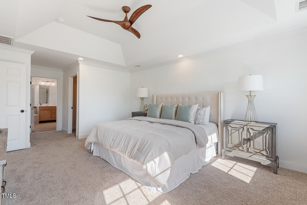 9104 Fawn Hill Court
