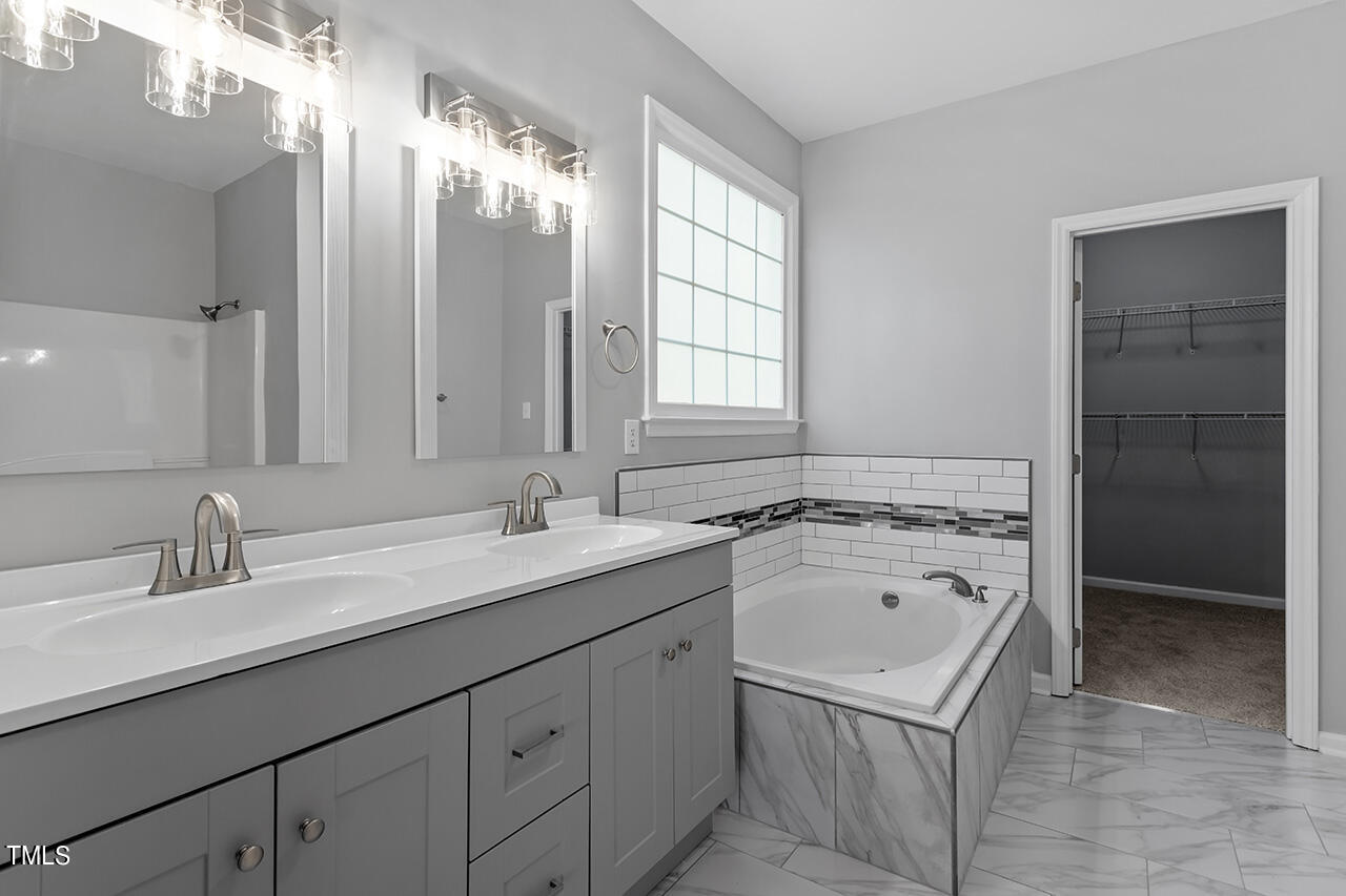 1204 Wiltshire Court