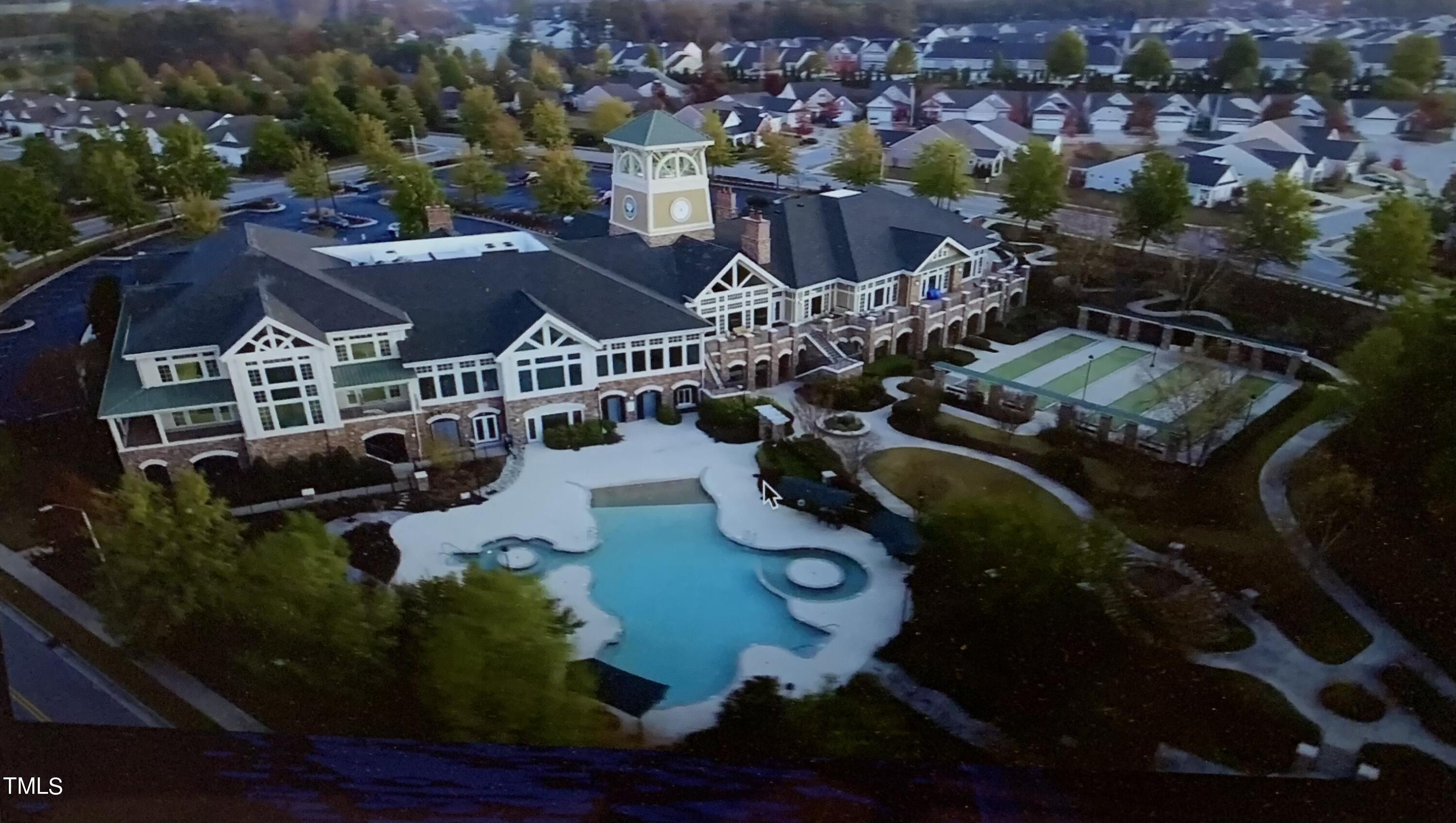 512 Clarenbridge Drive