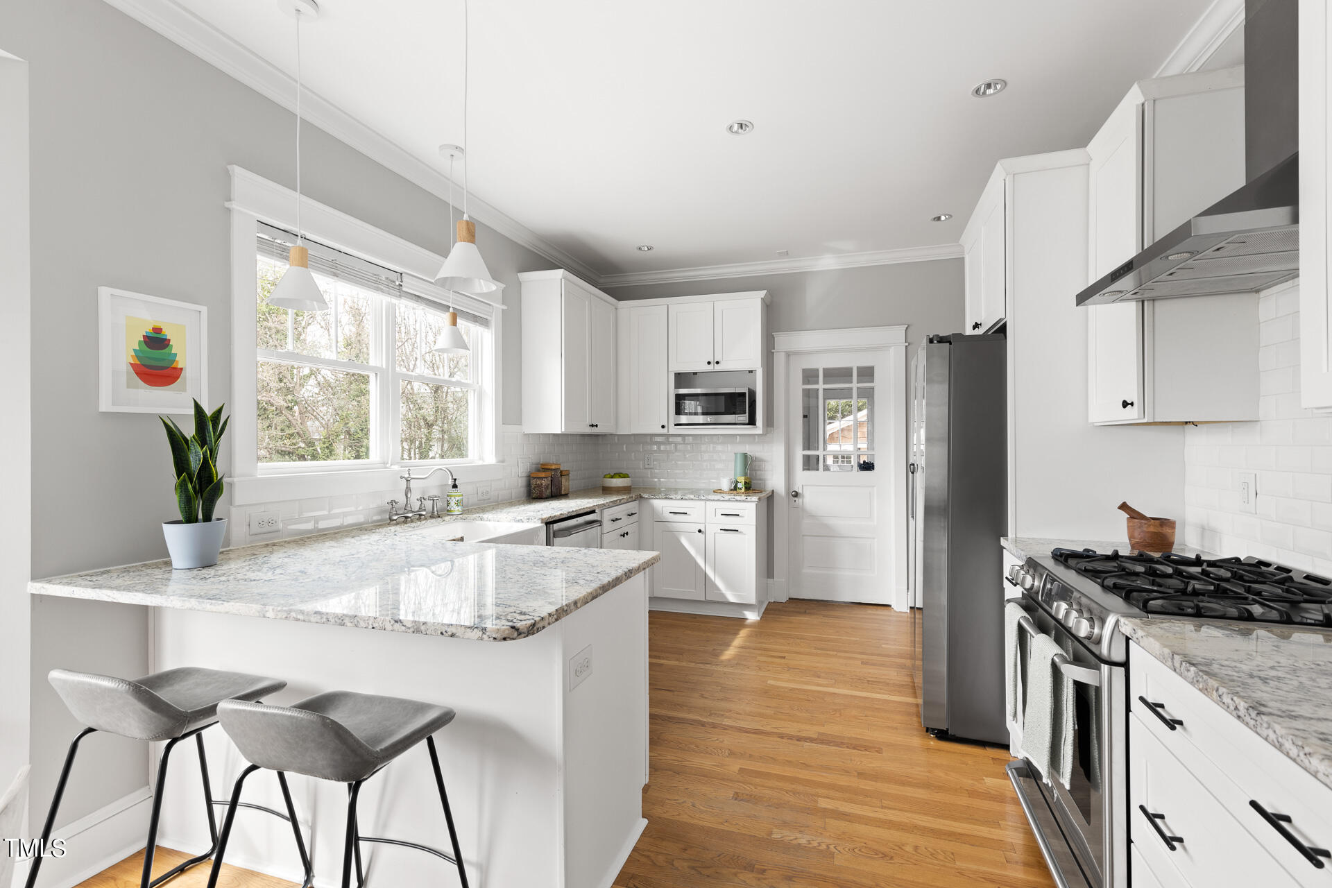 401 Bon Air Avenue