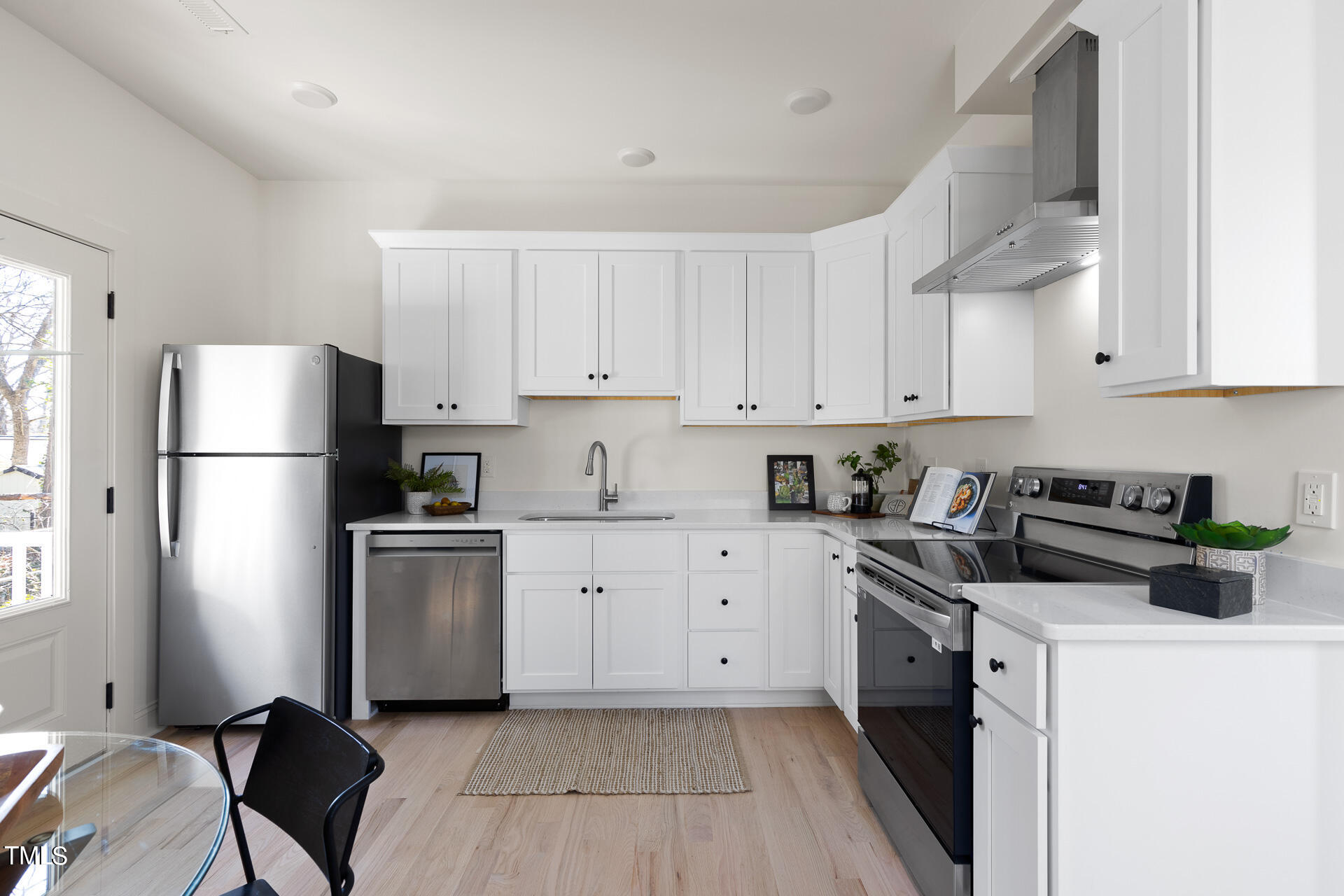 2810 Cascadilla Street