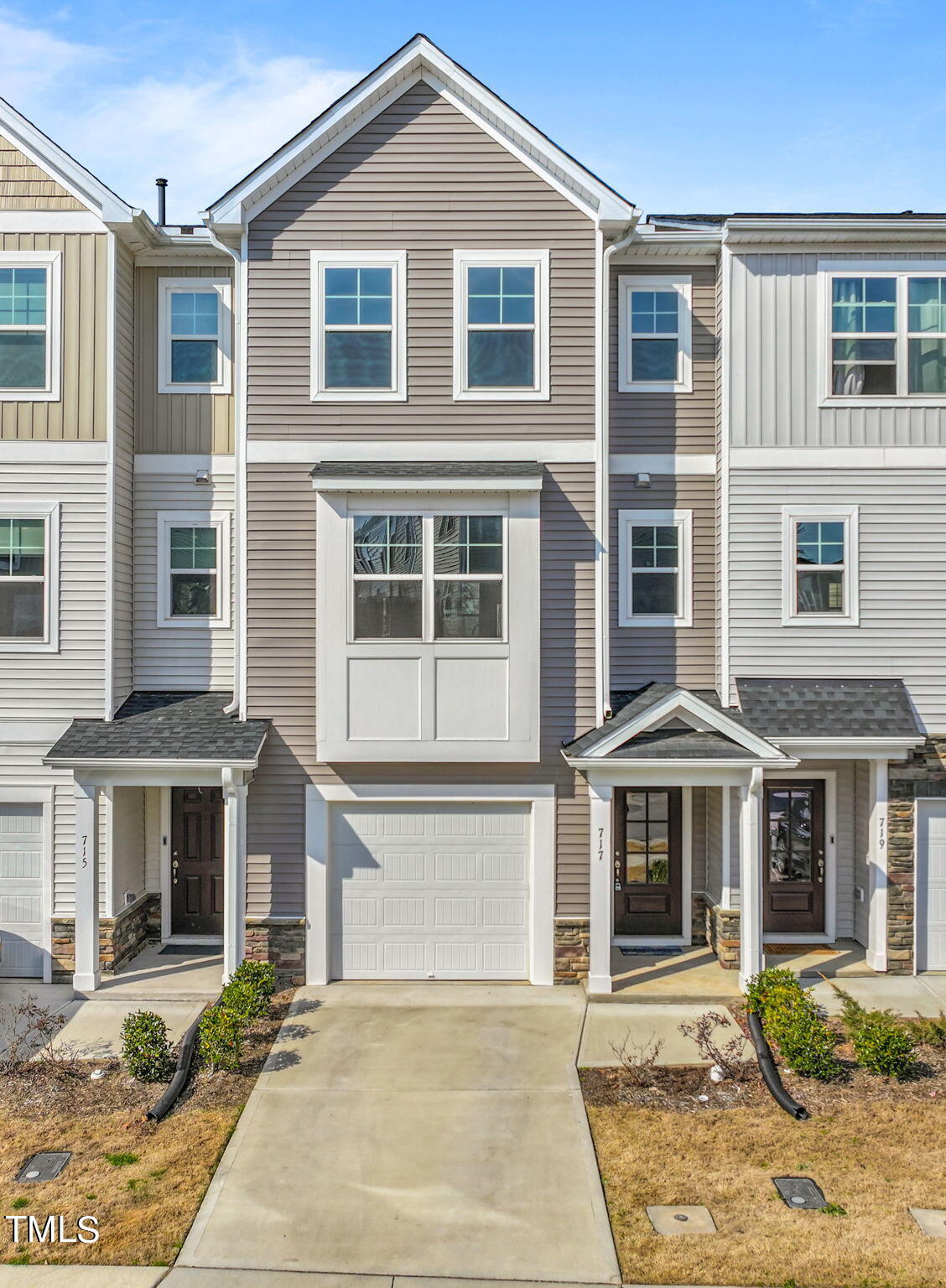 717 Shining Ray Lane