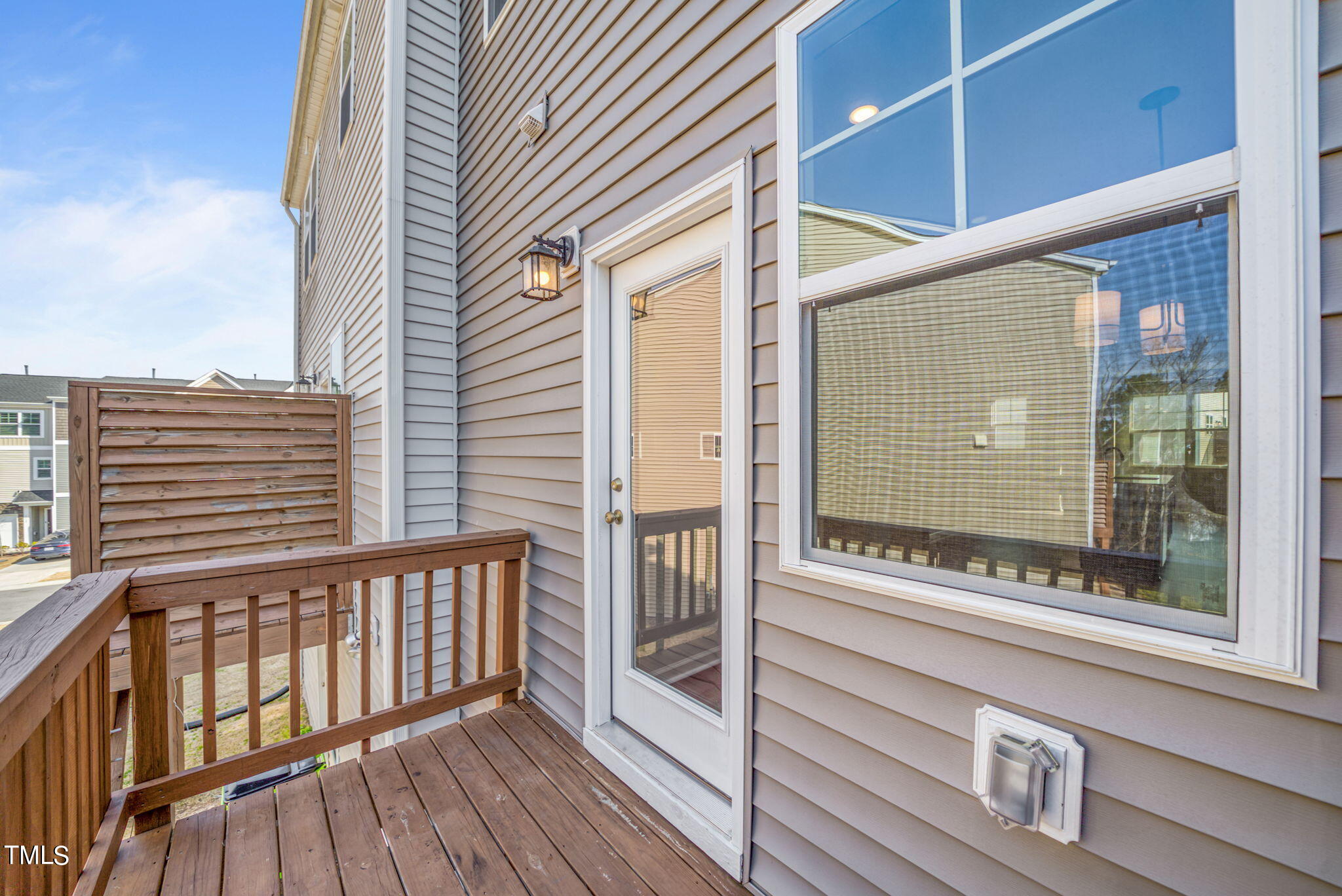 717 Shining Ray Lane