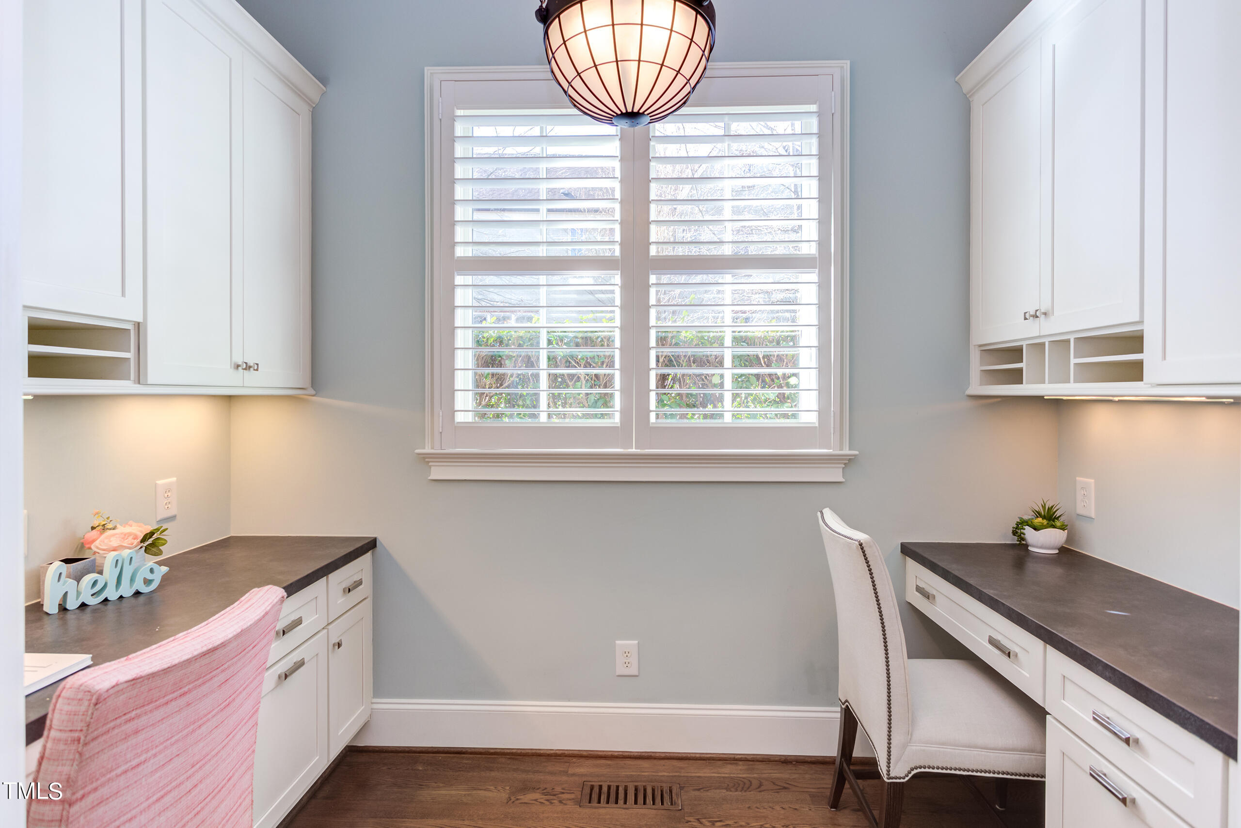 400 E Winmore Avenue