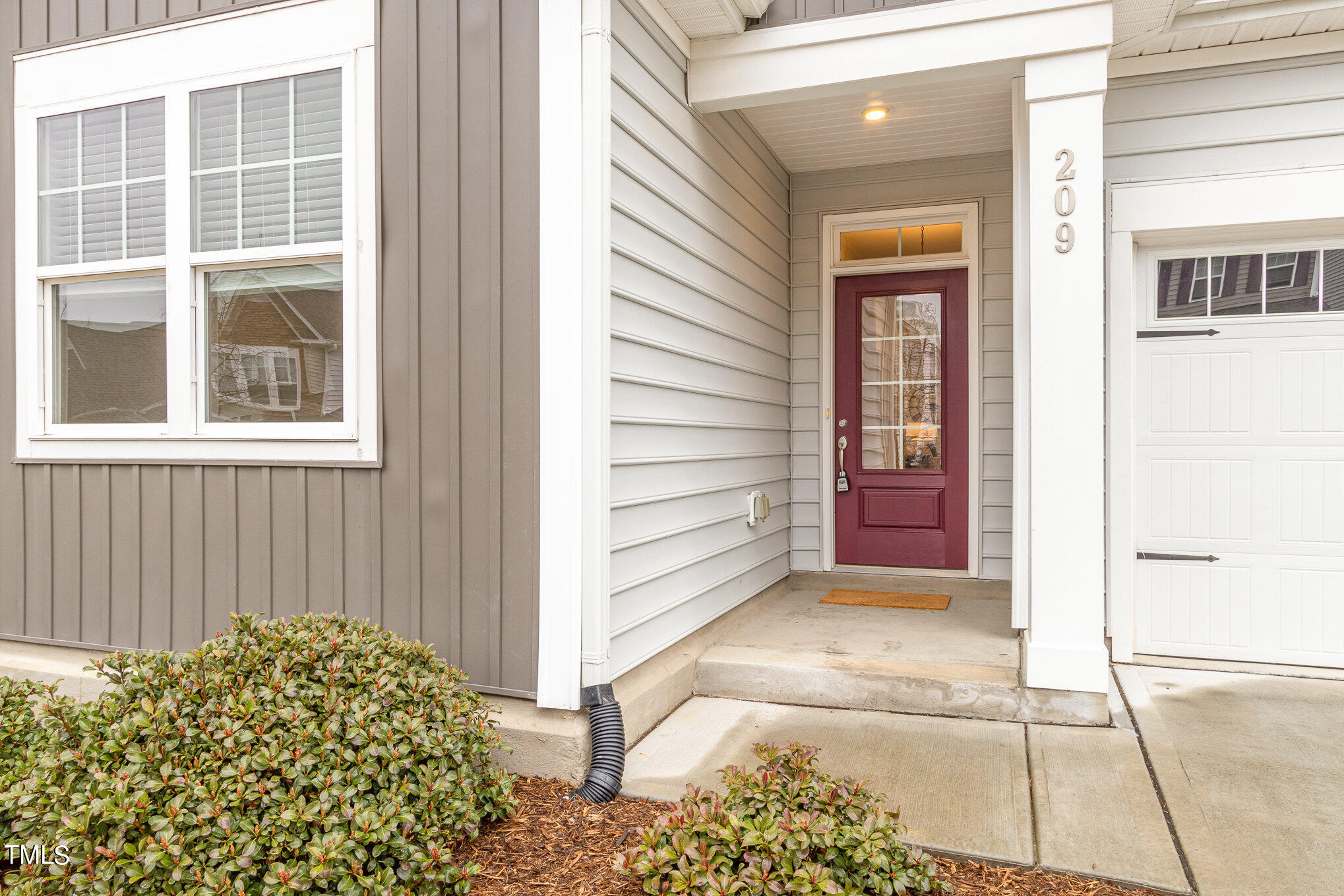 209 Silverhawk Lane