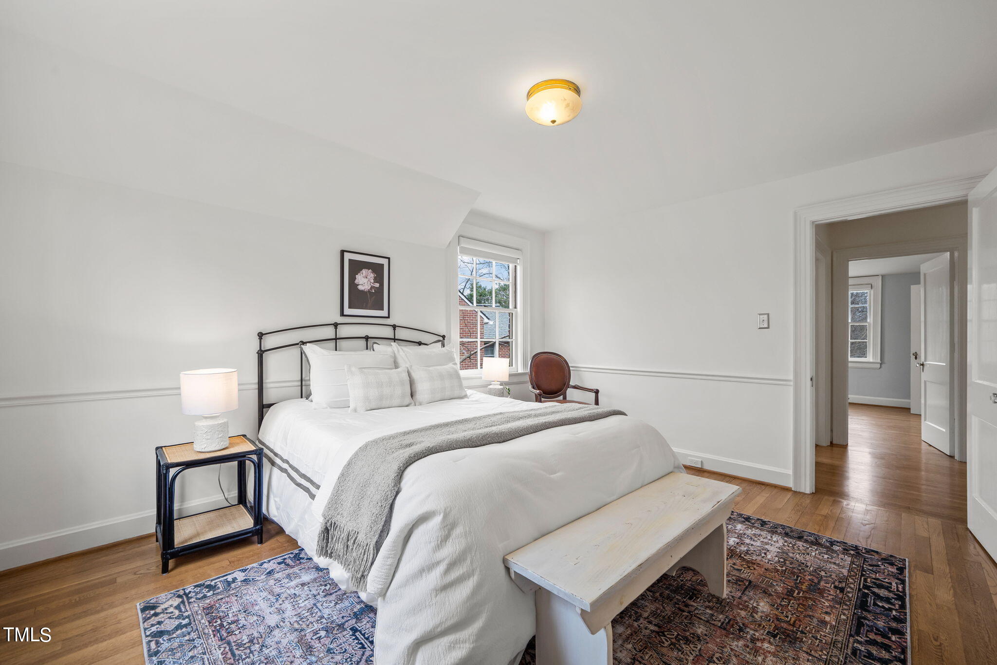 1017 W Markham Avenue